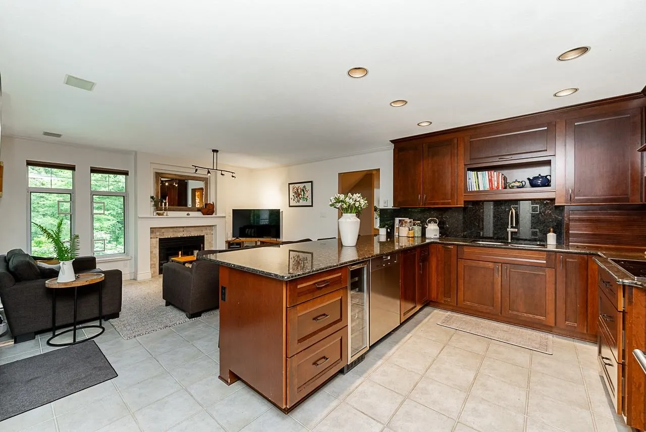 1174 Strathaven Drive