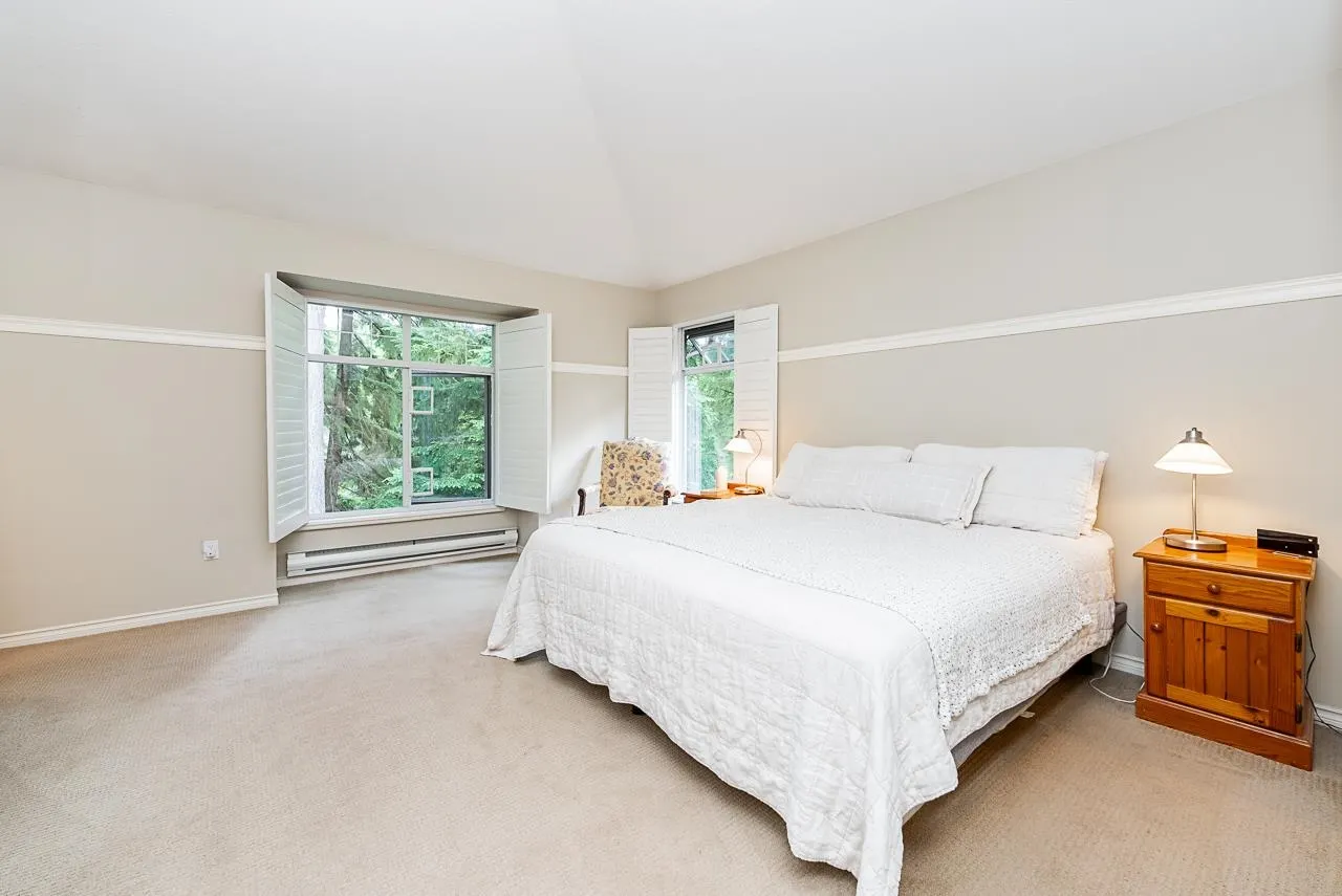 1174 Strathaven Drive