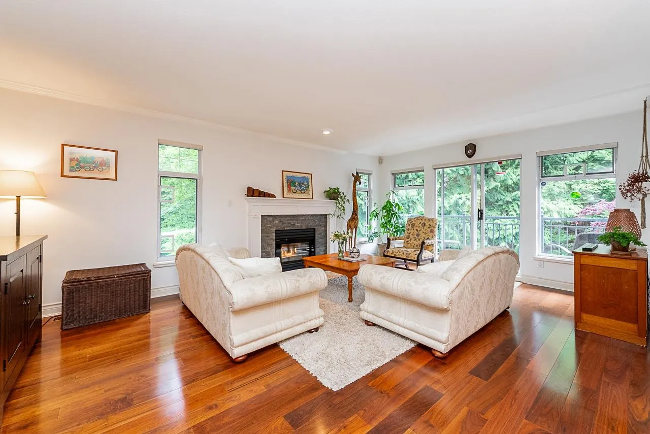 1174 Strathaven Drive