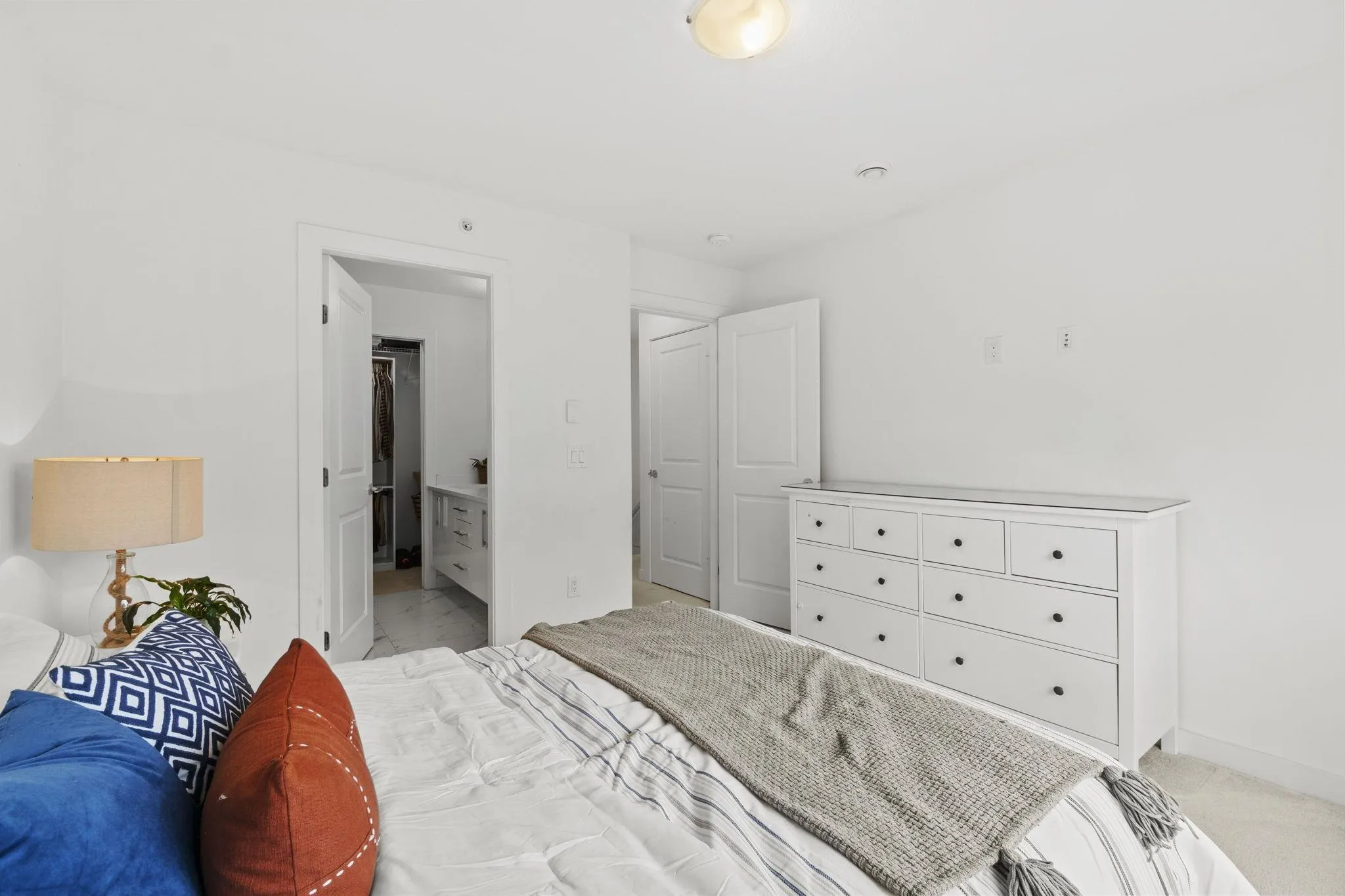 41 20857 77a Avenue