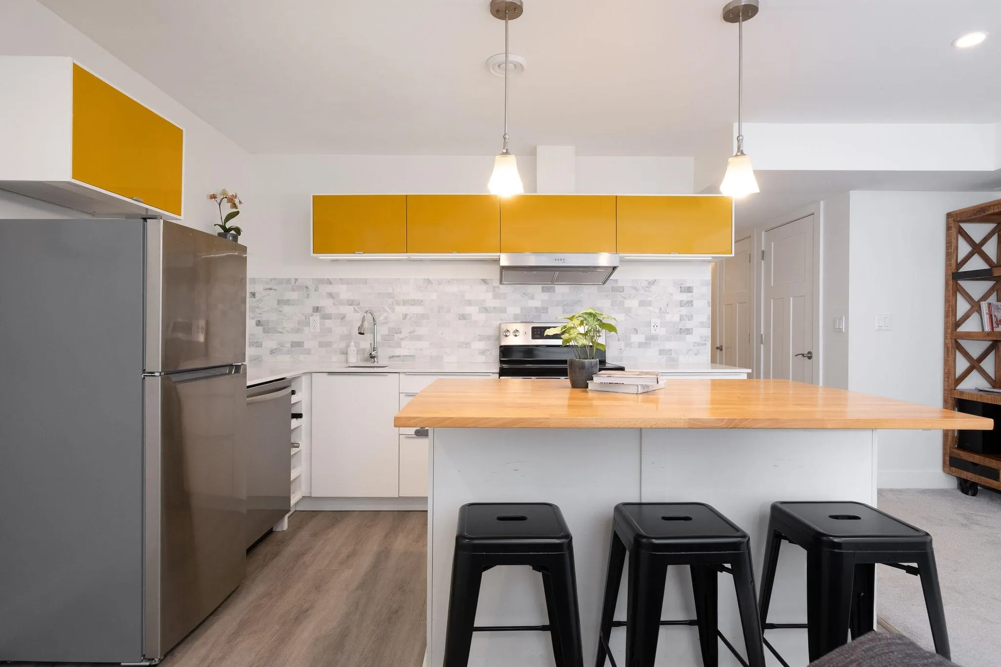 308 E 9th Street