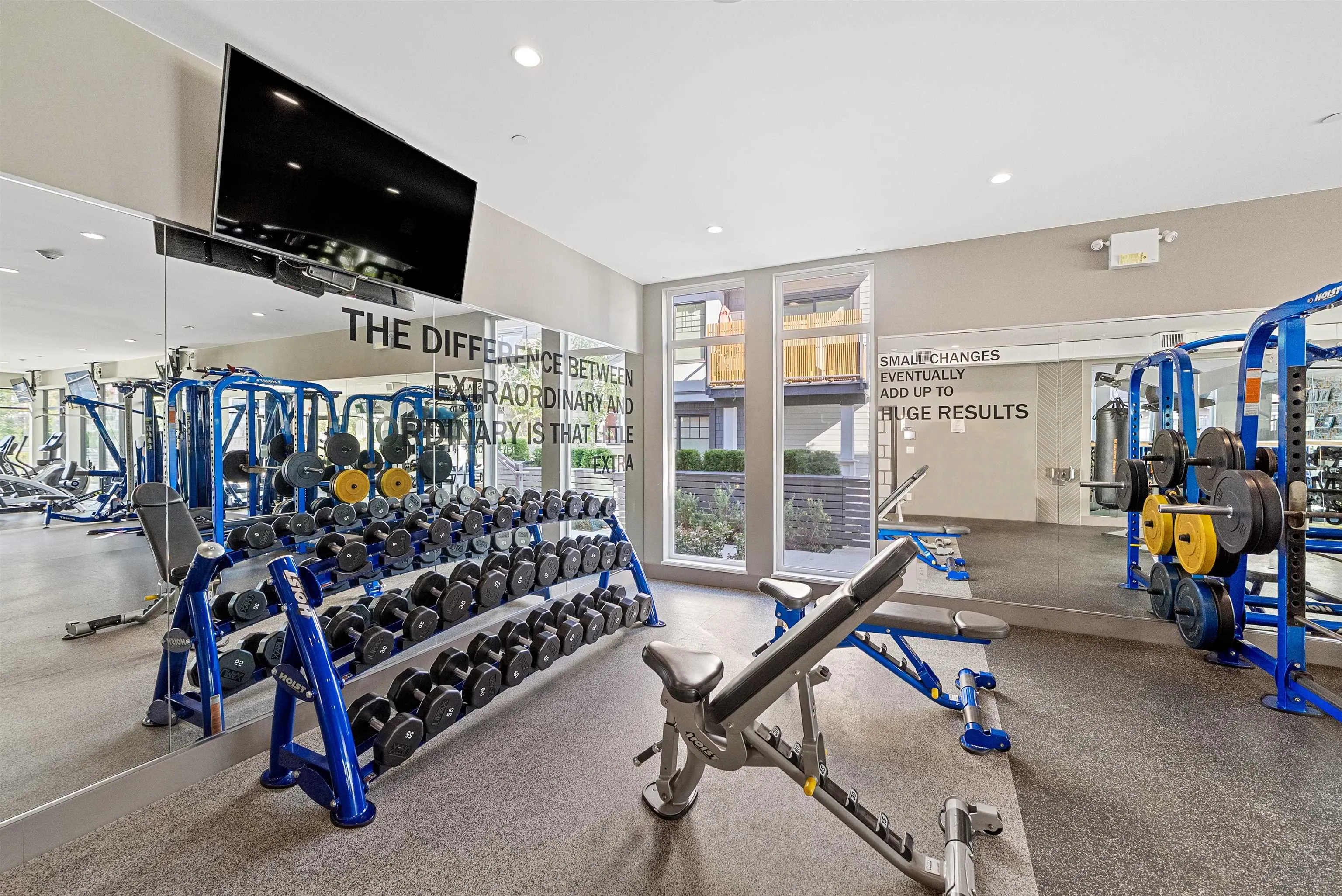 87 19451 Sutton Avenue