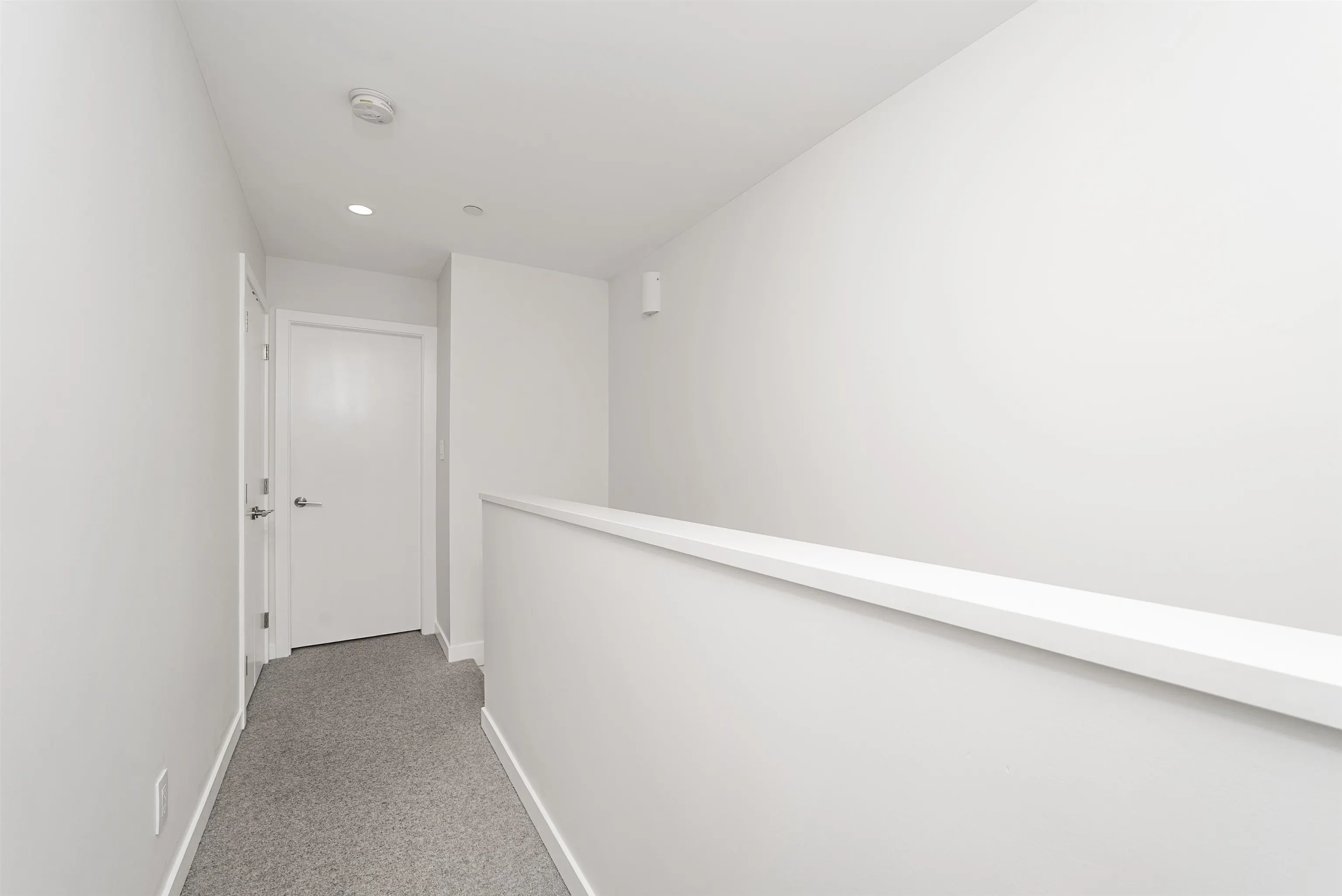 87 19451 Sutton Avenue