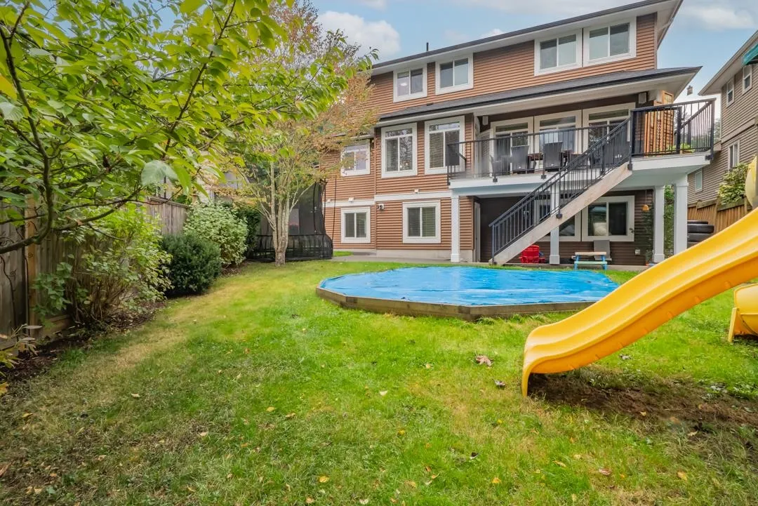 35588 Angus Crescent