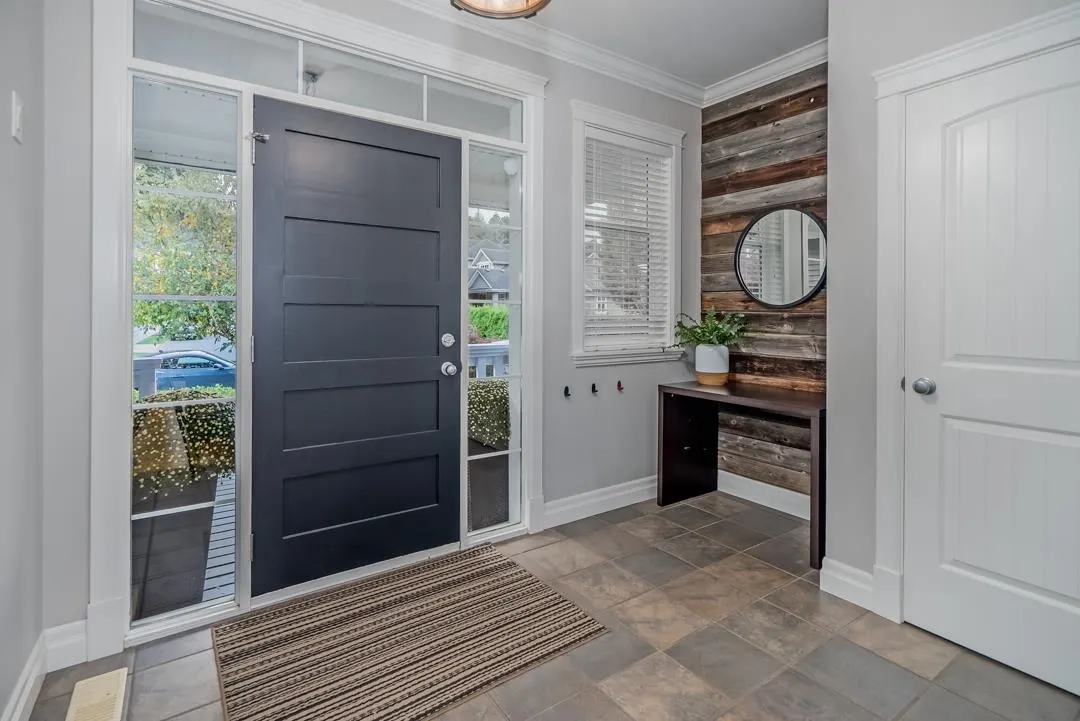 35588 Angus Crescent