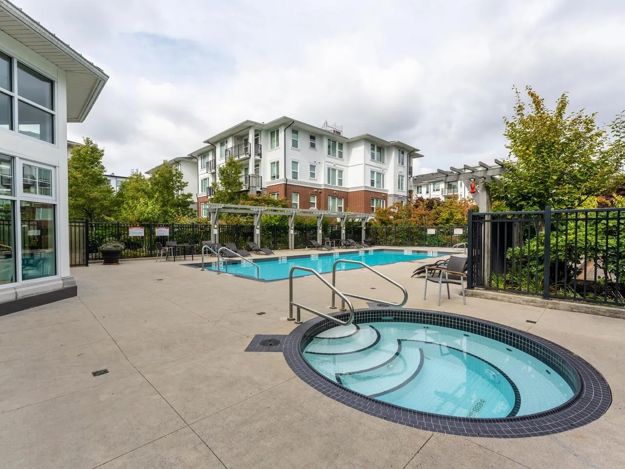 213 9388 Mckim Way
