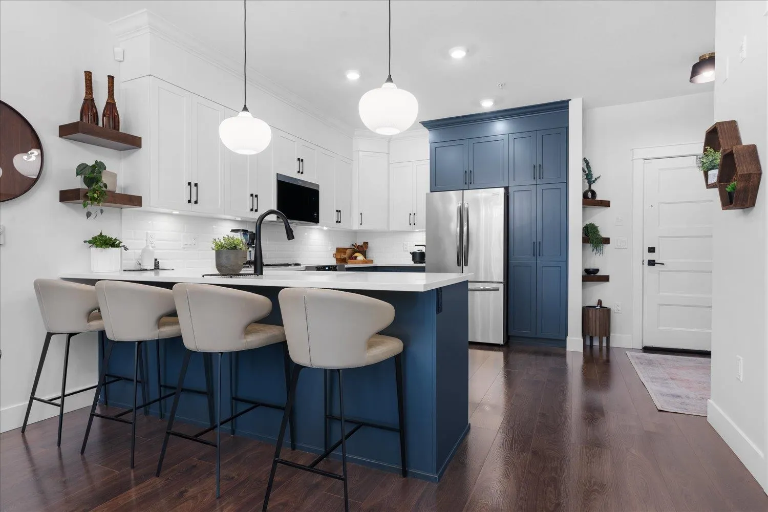 104 5380 Tyee Lane