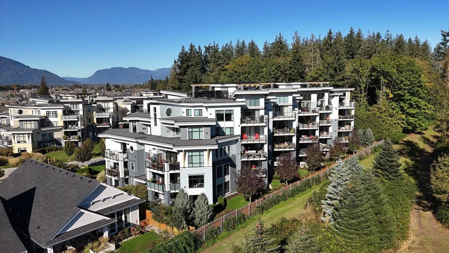104 5380 Tyee Lane