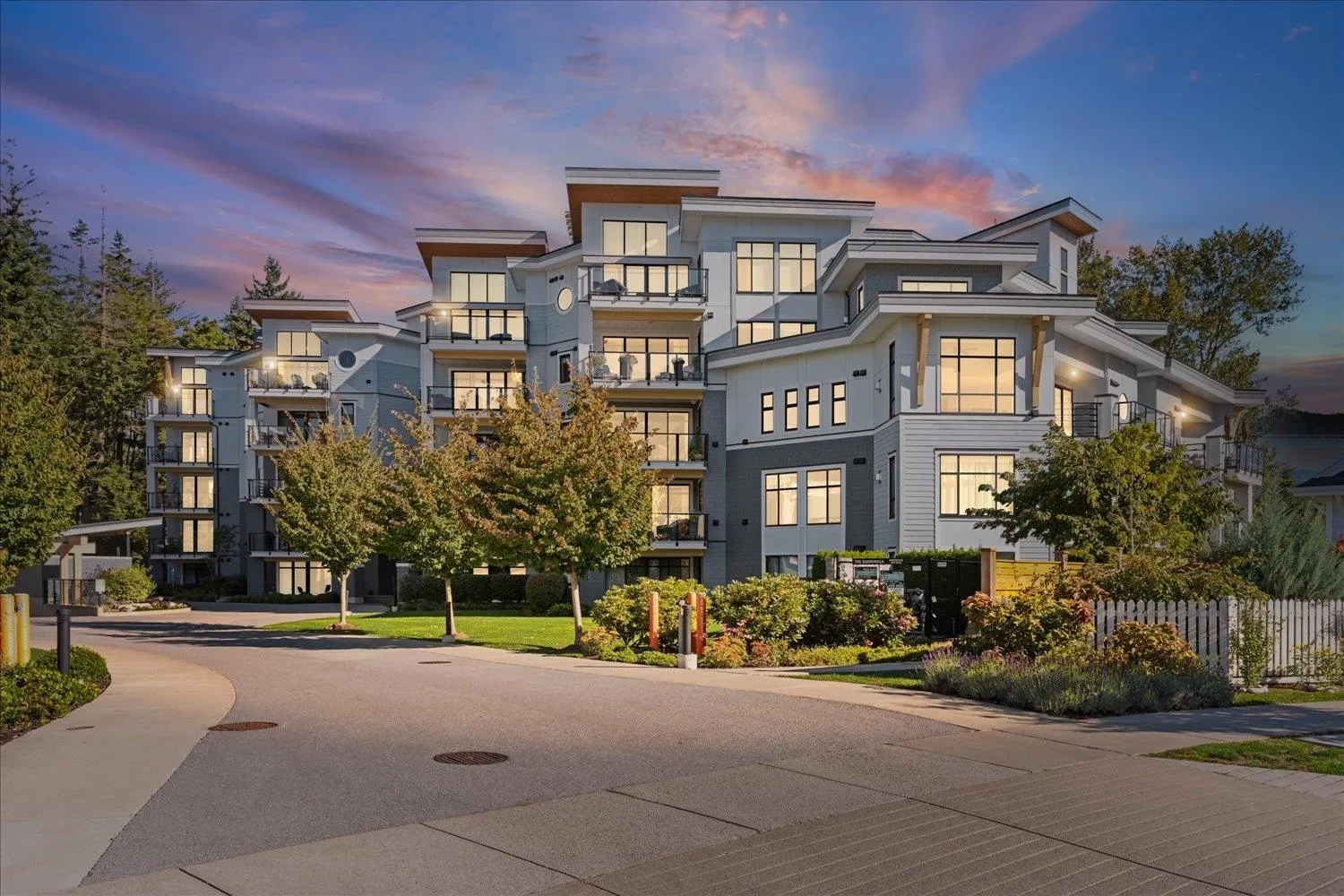 104 5380 Tyee Lane