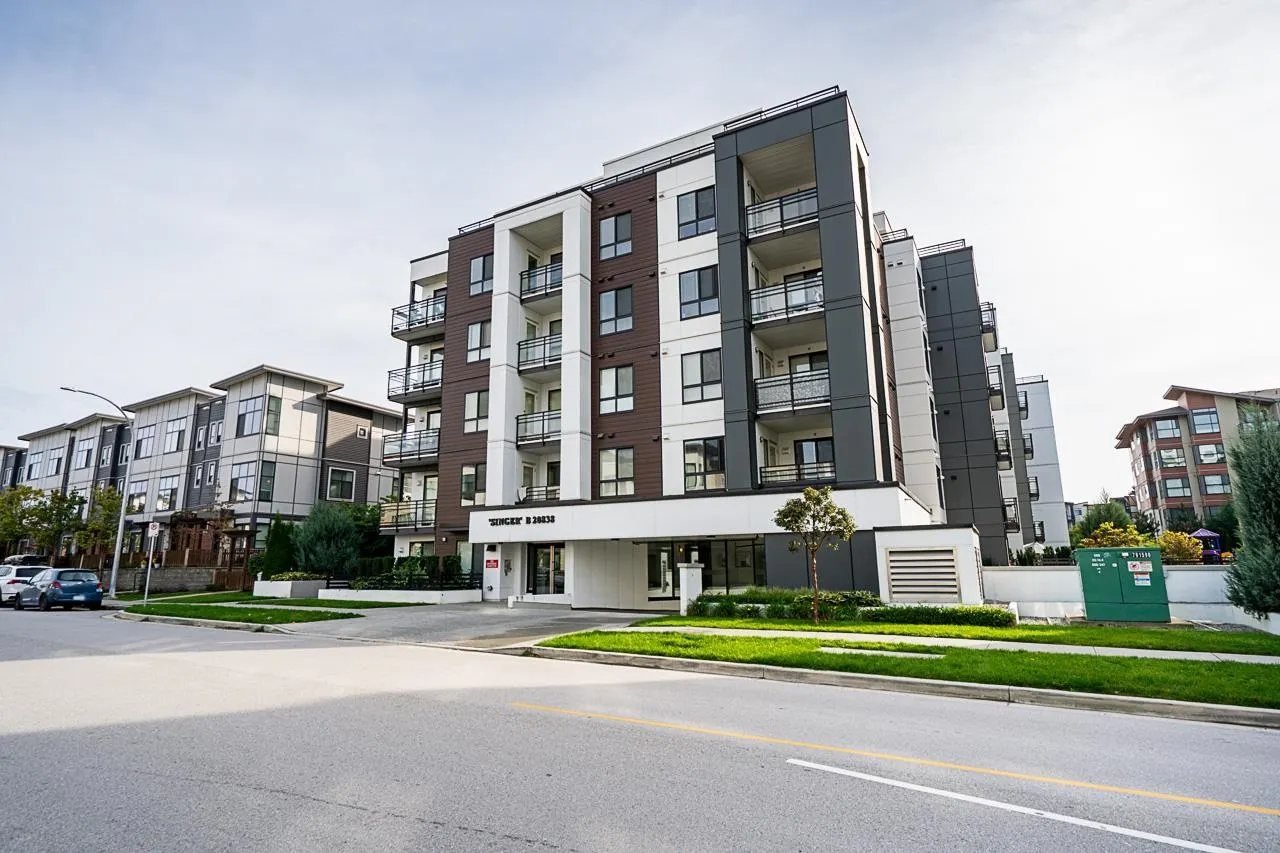 B304 20838 78b Avenue
