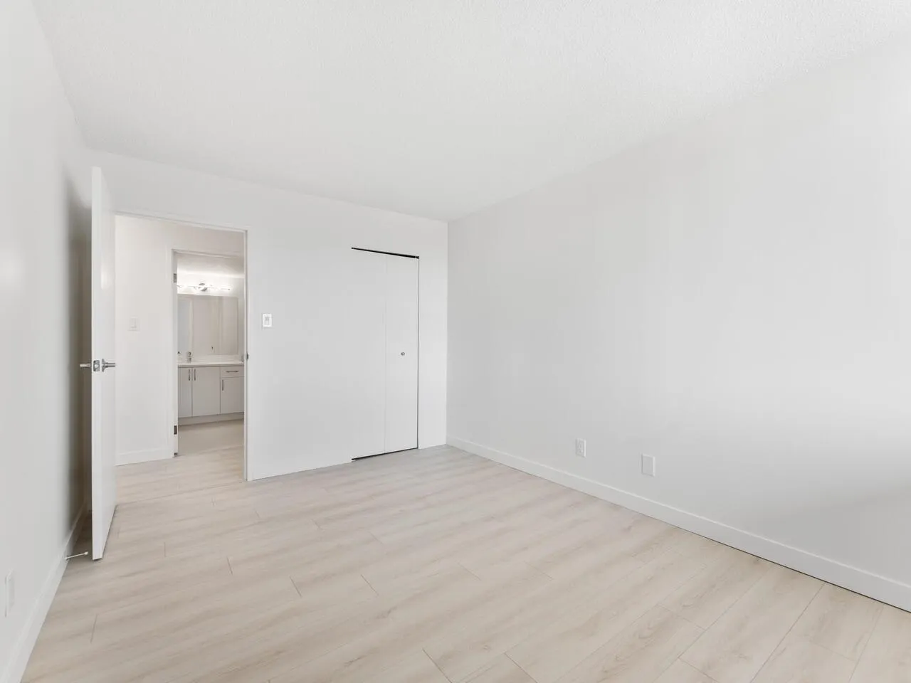 1107 7100 Gilbert Road