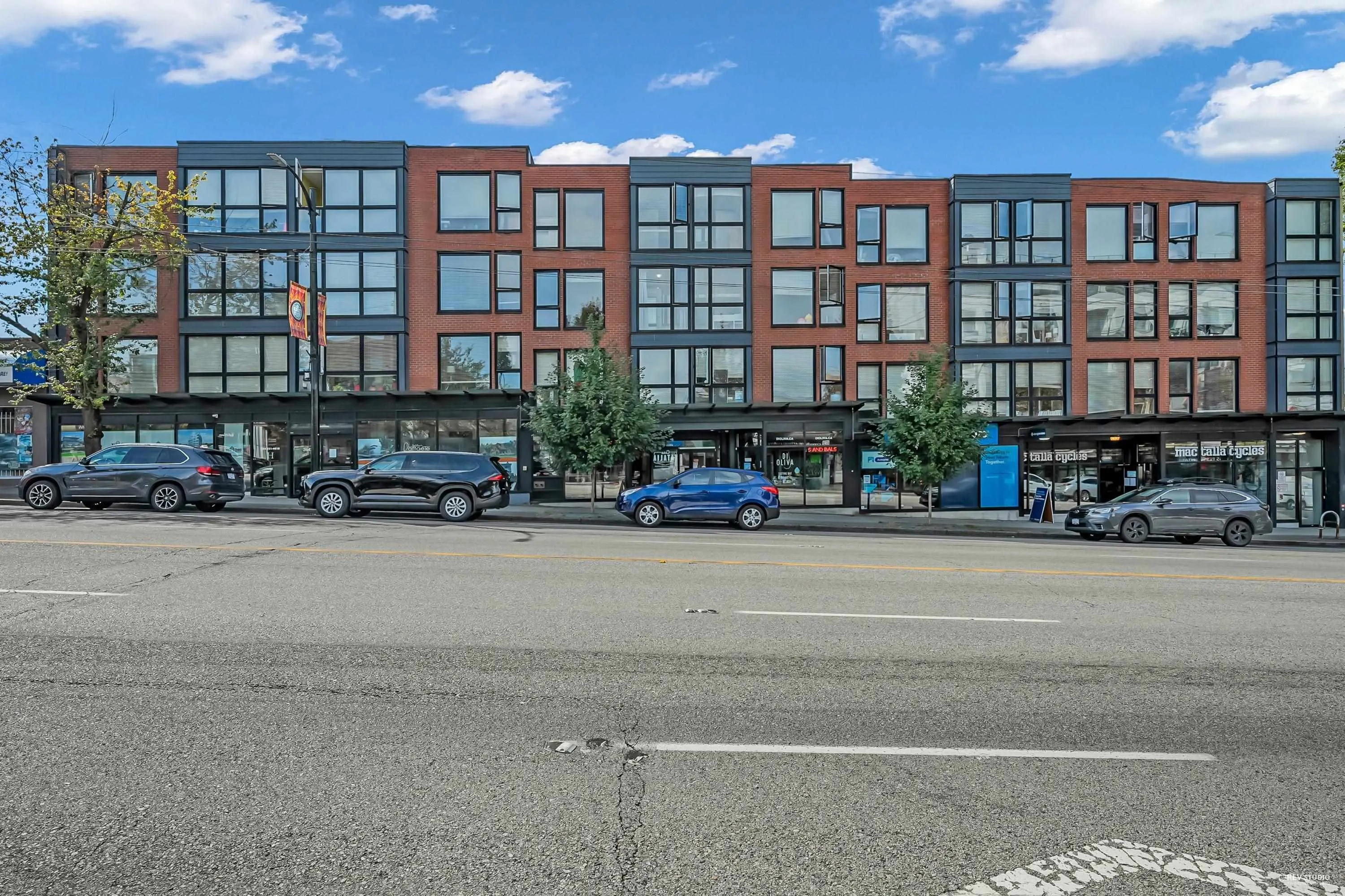309 2636 E Hastings Street