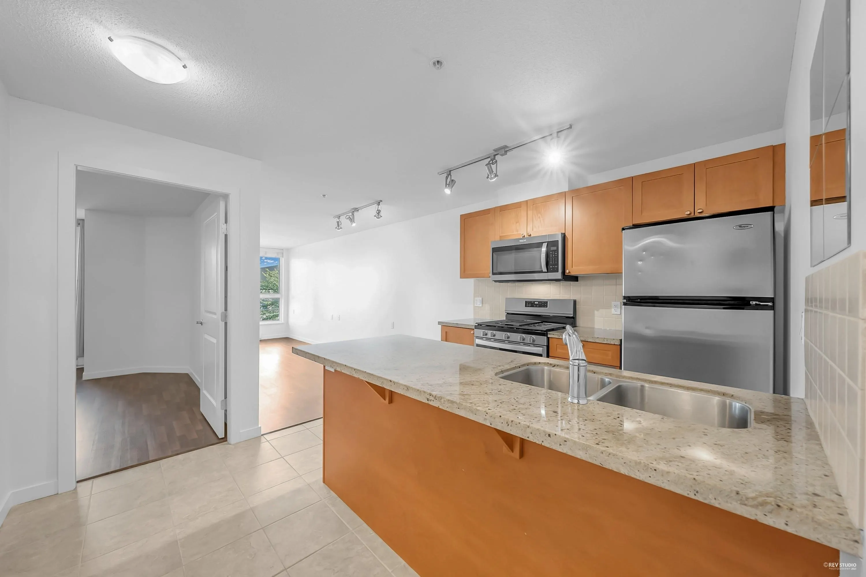 309 2636 E Hastings Street