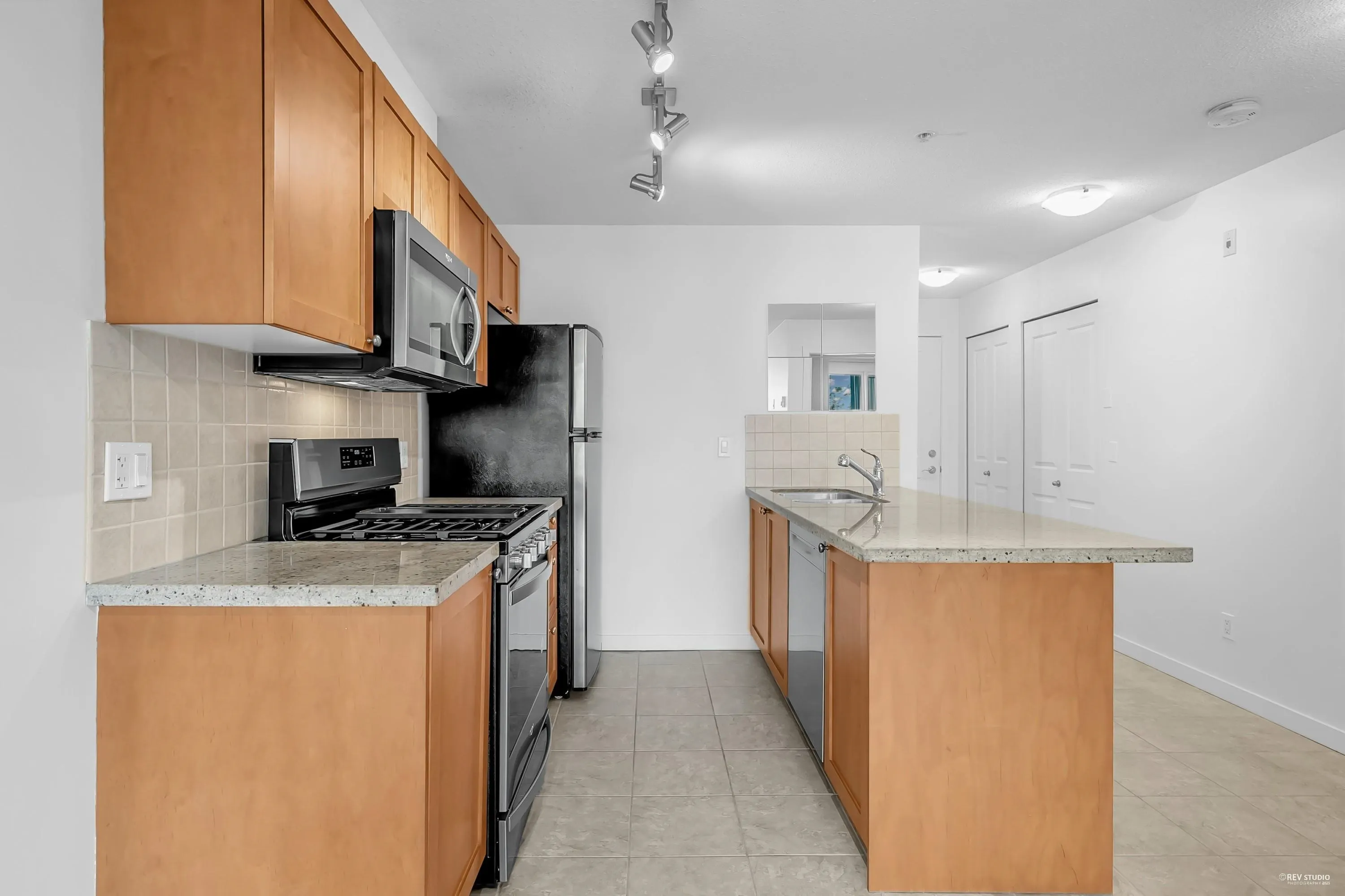 309 2636 E Hastings Street