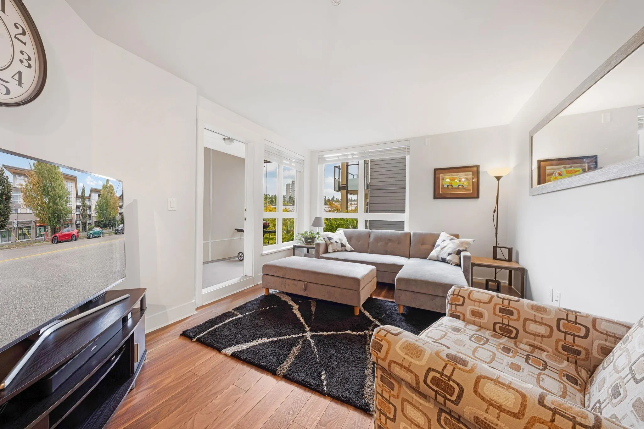 213 85 Eighth Avenue