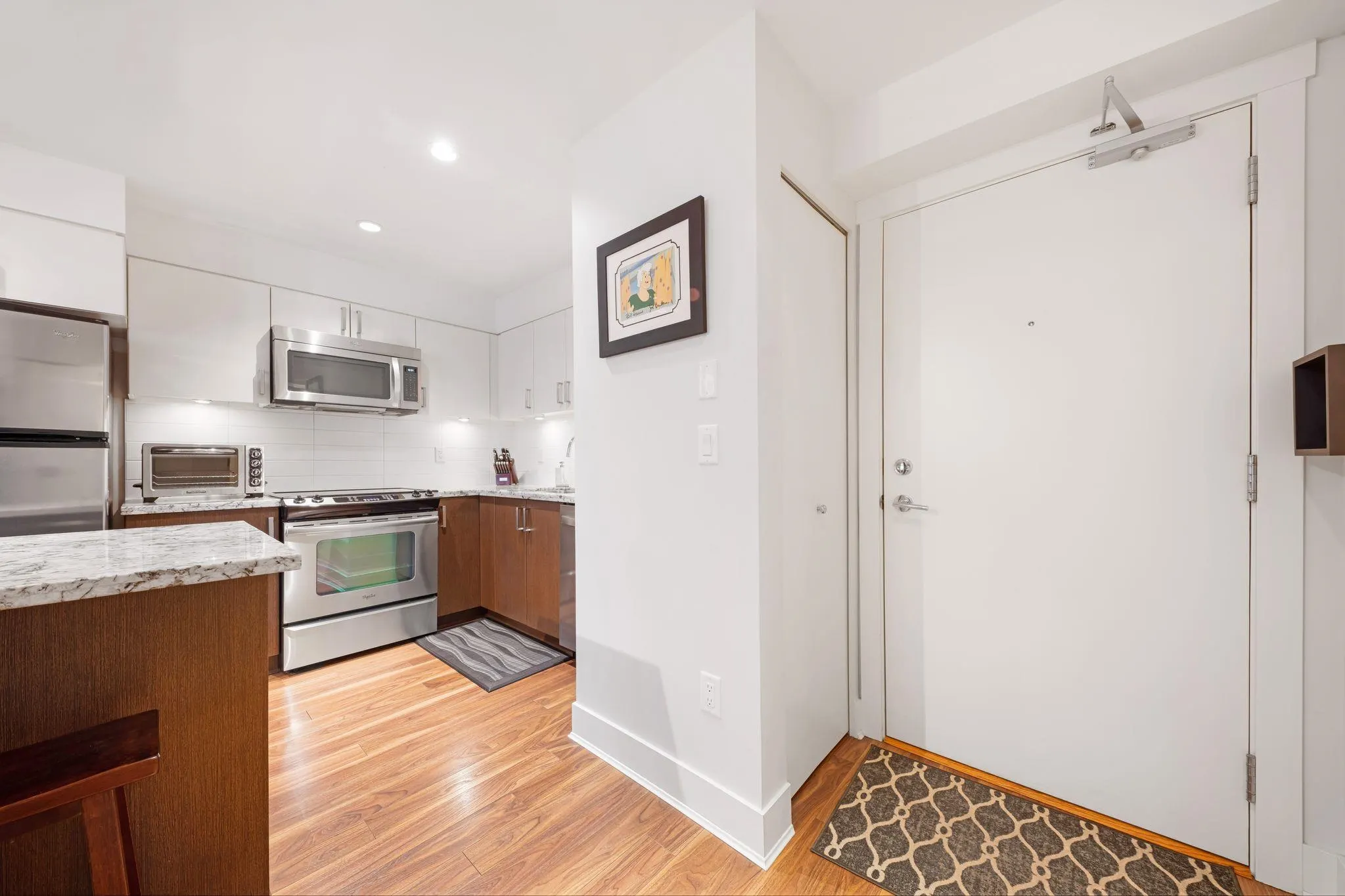 213 85 Eighth Avenue