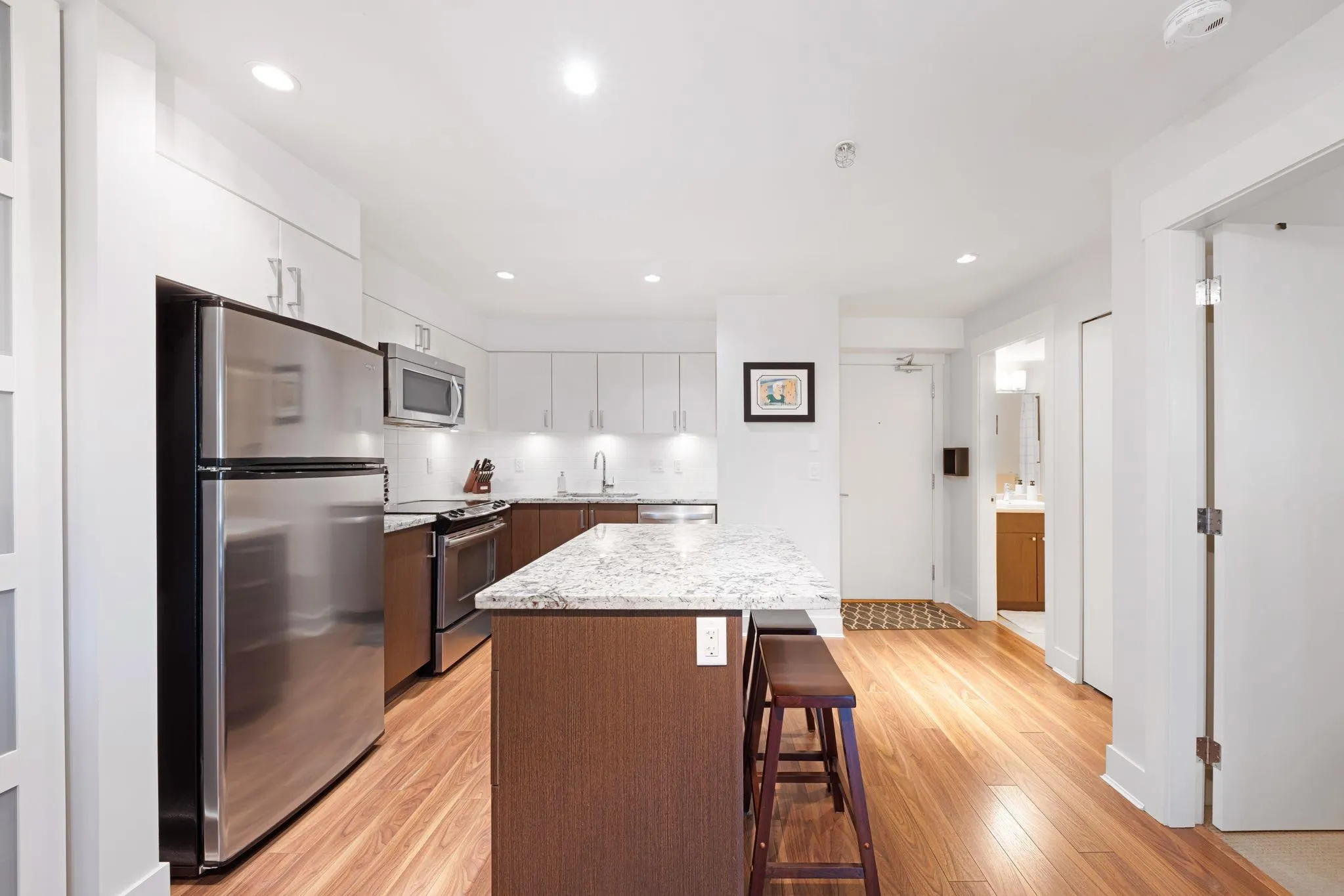 213 85 Eighth Avenue