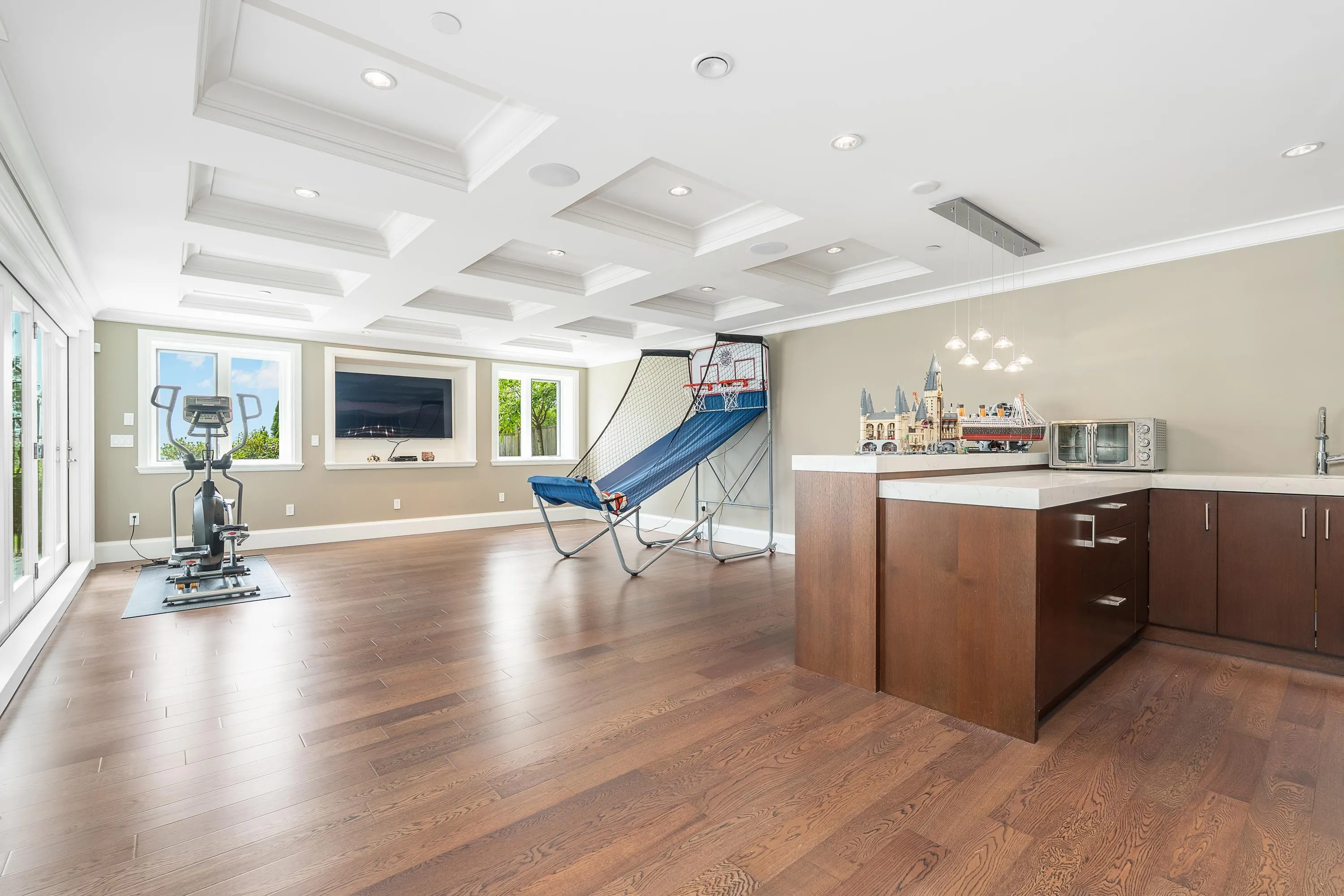 3918 Southridge Avenue