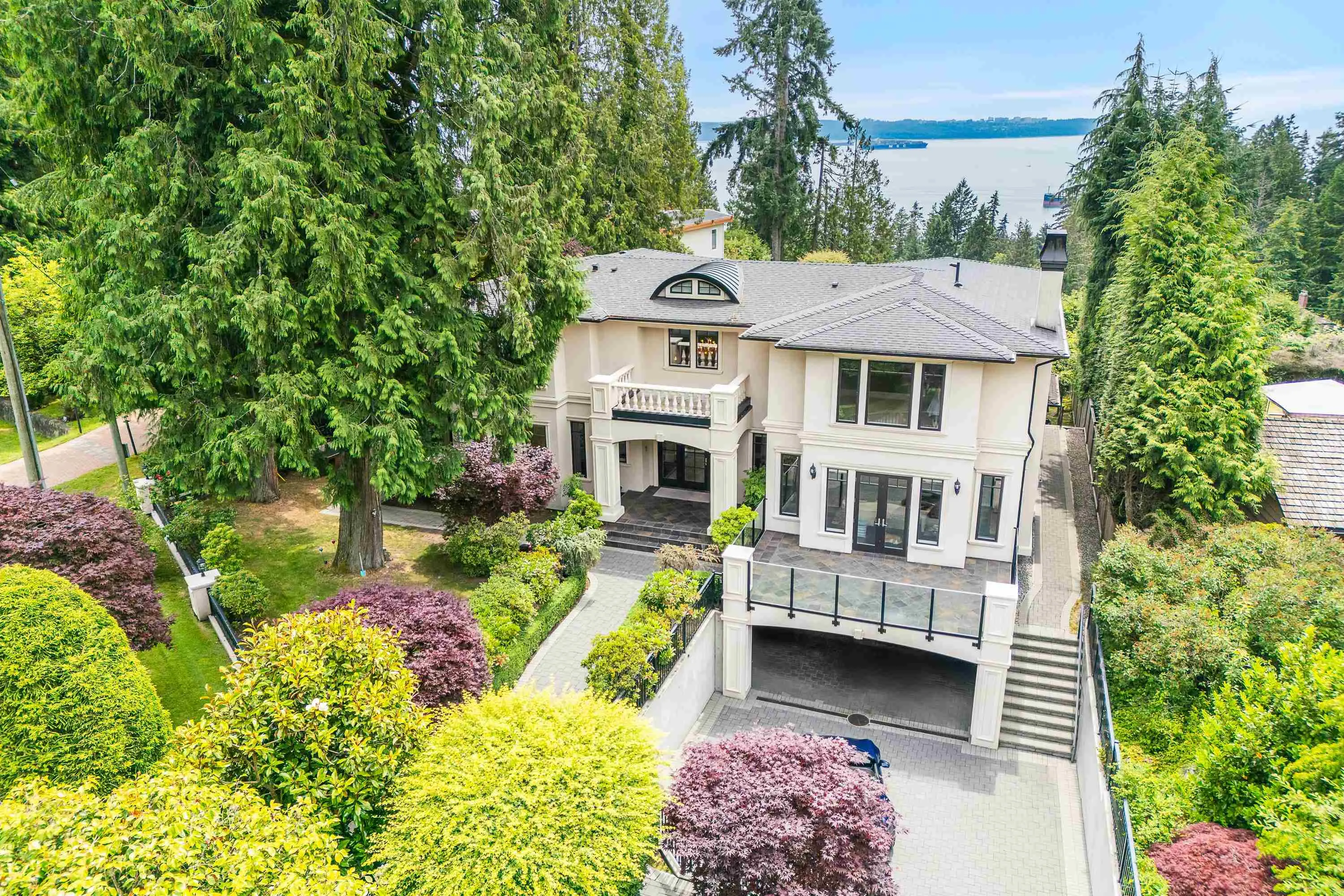 3918 Southridge Avenue