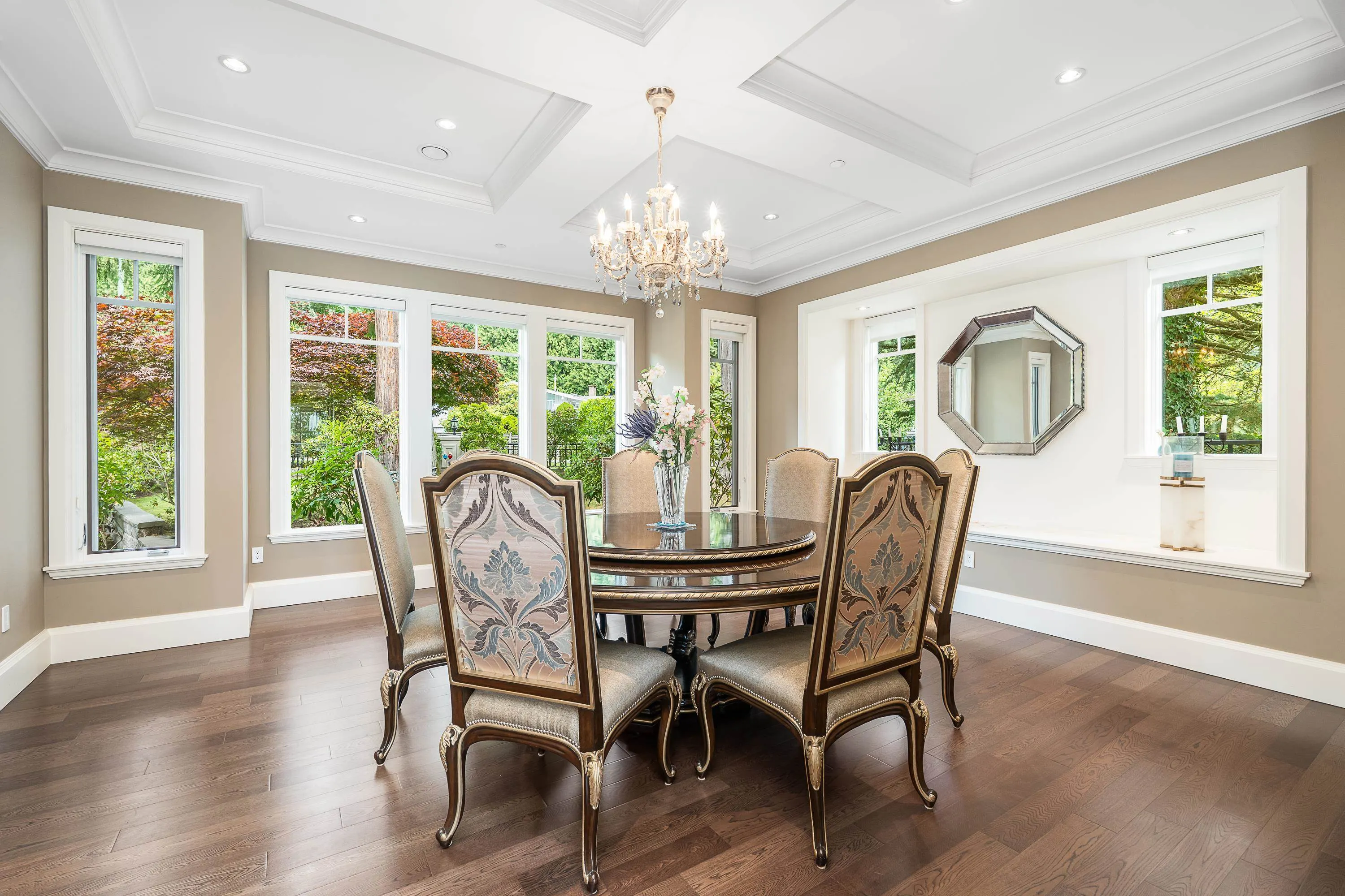 3918 Southridge Avenue