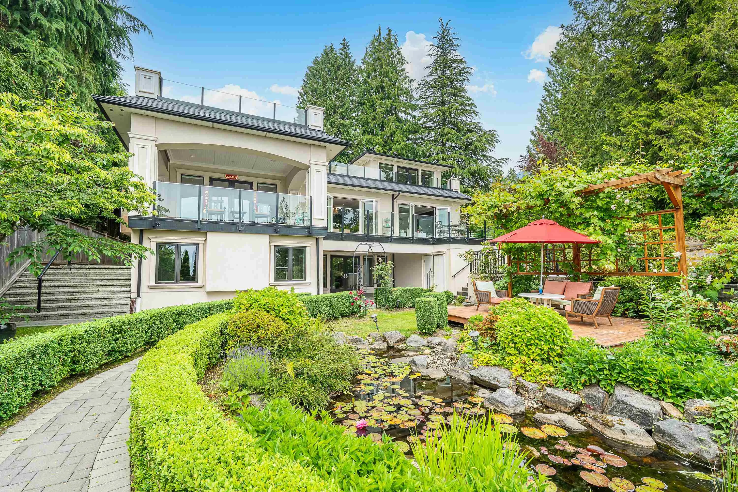 3918 Southridge Avenue