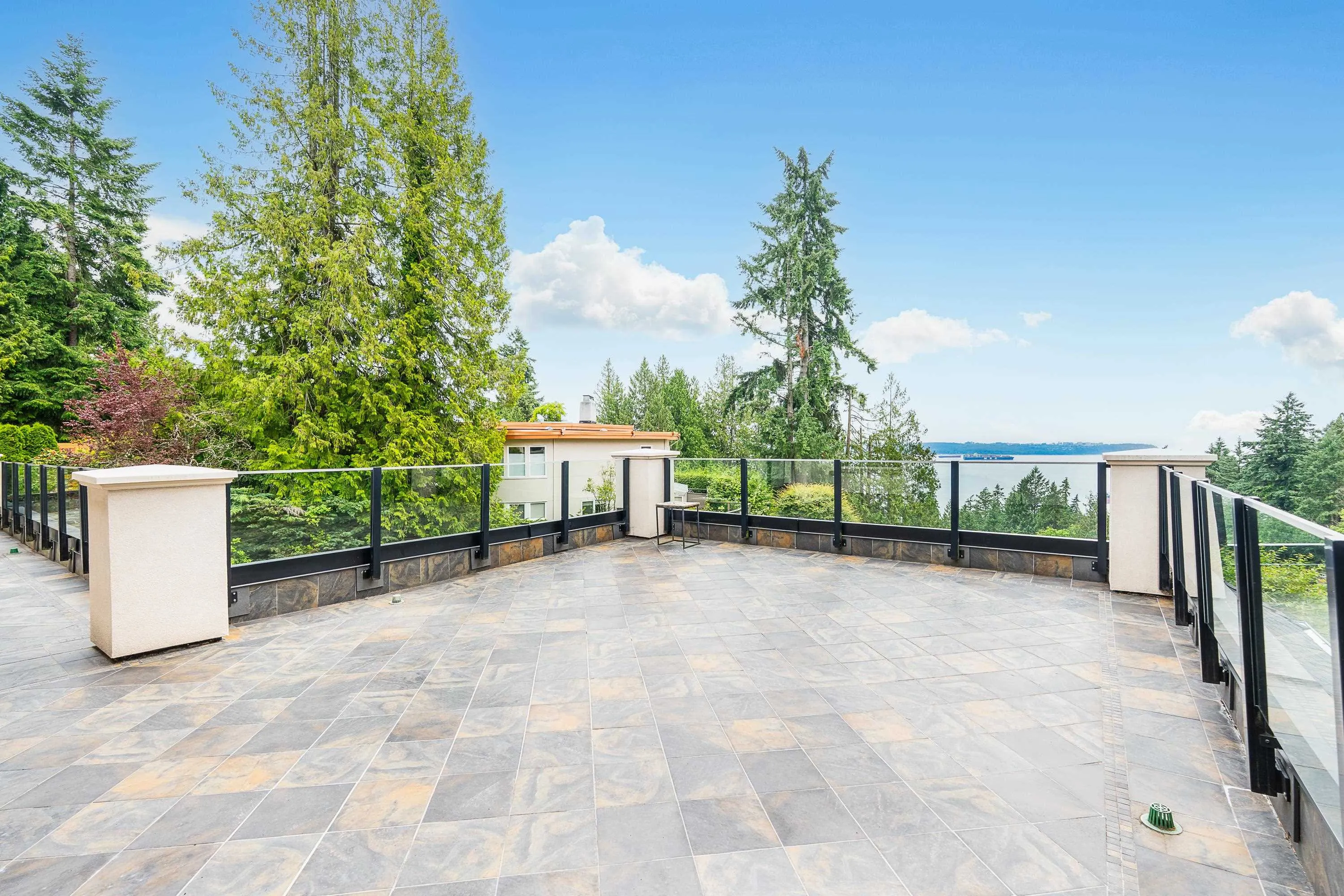 3918 Southridge Avenue