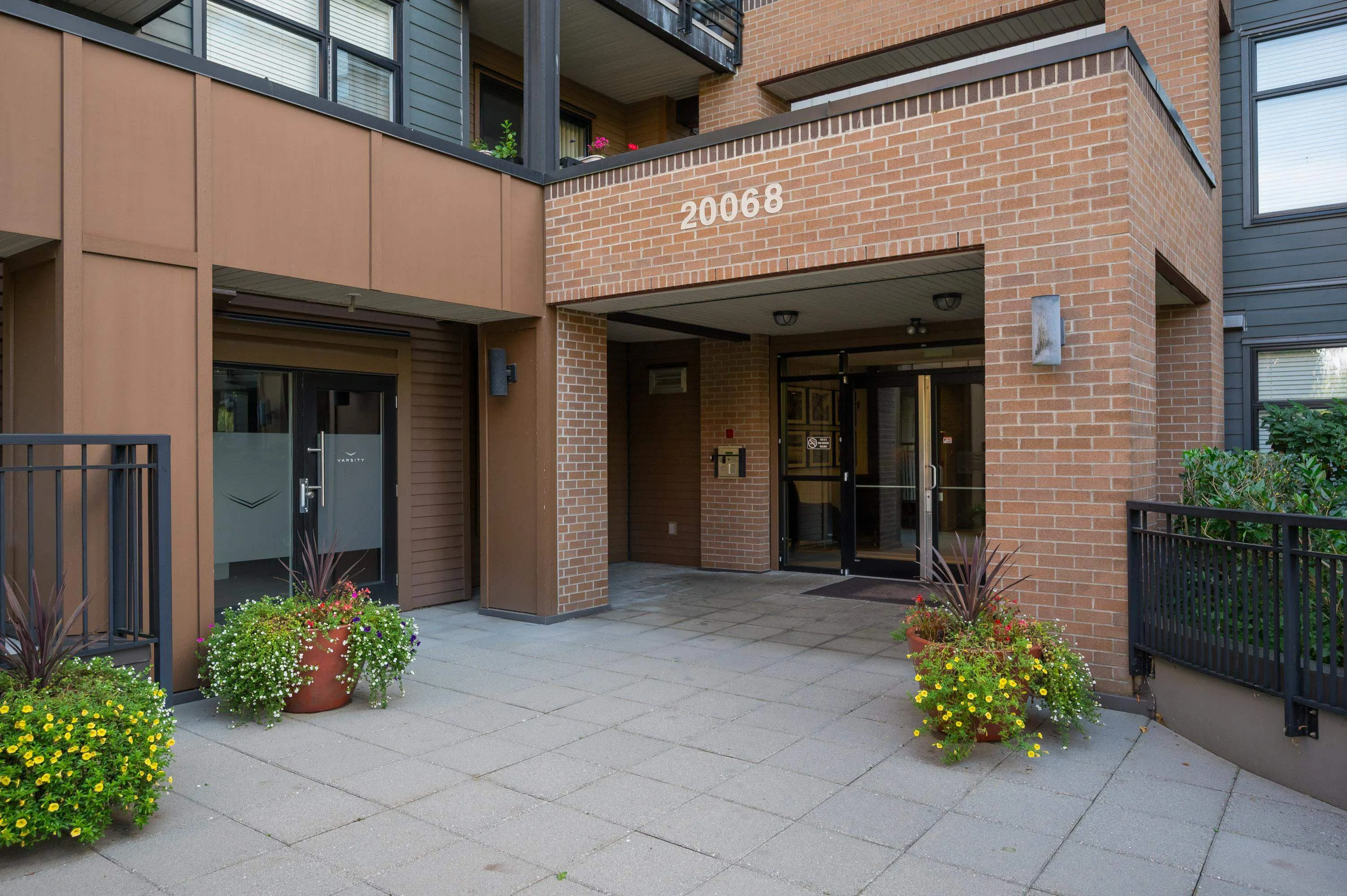 403 20068 Fraser Highway