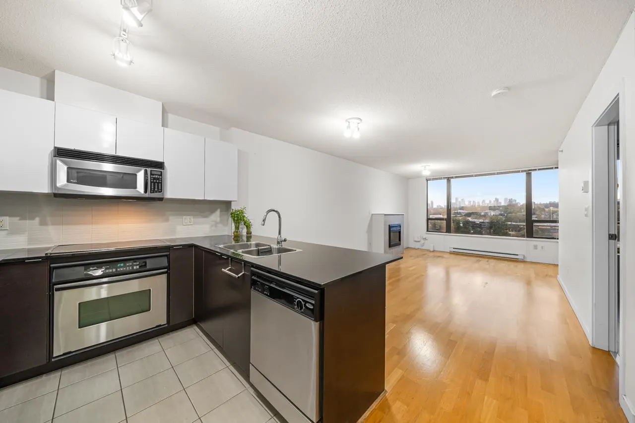 1105 4178 Dawson Street