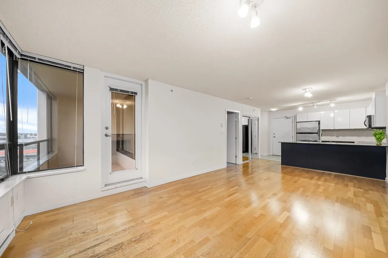 1105 4178 Dawson Street