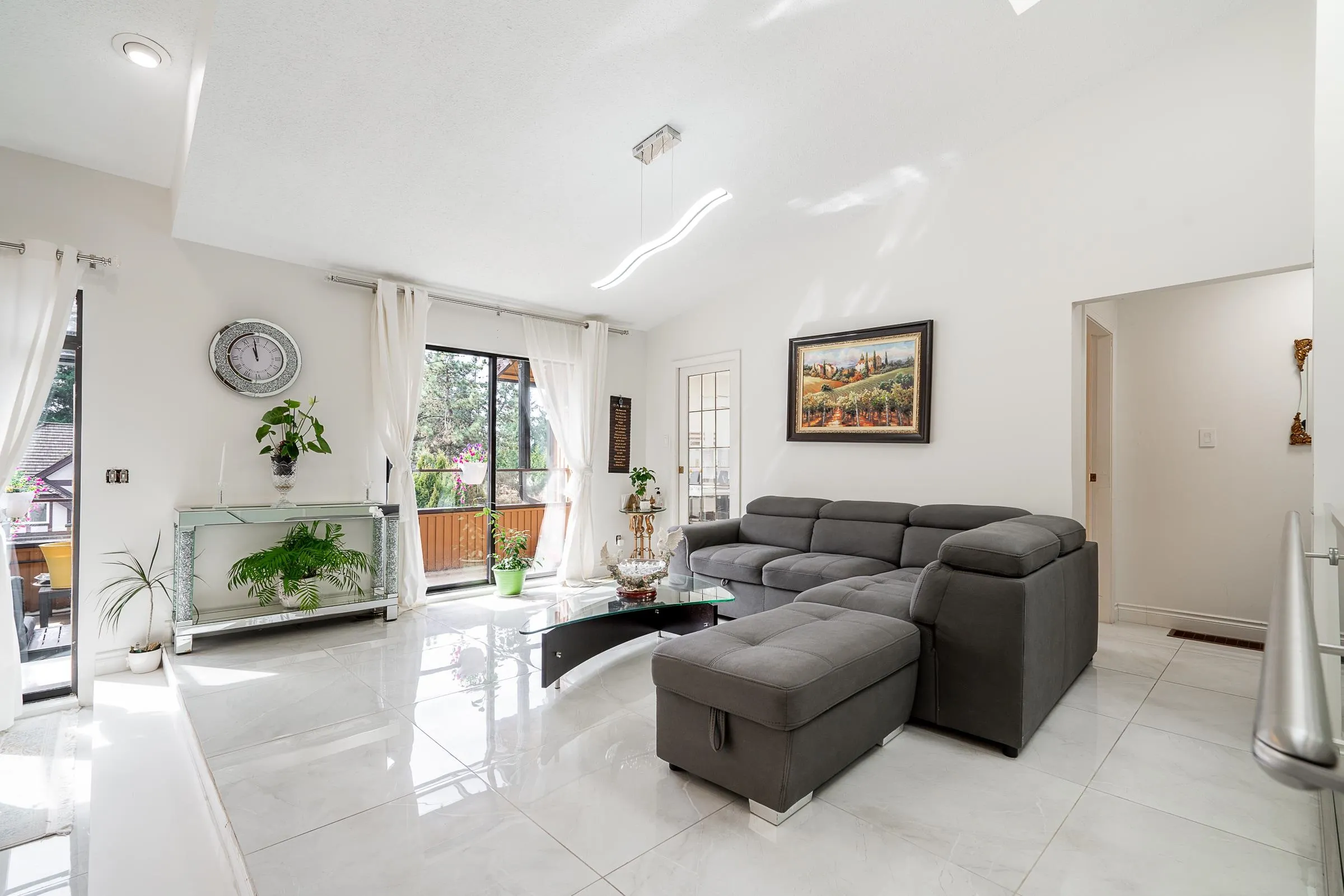 2940 Dresden Way