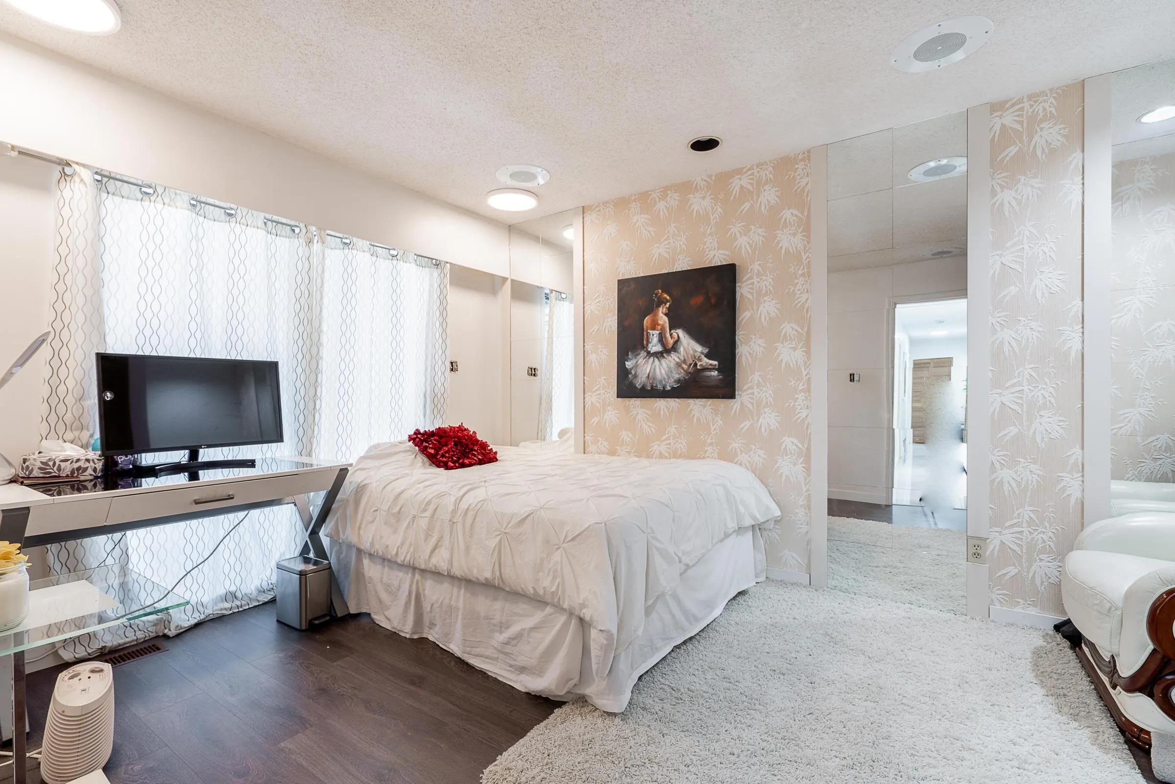 2940 Dresden Way