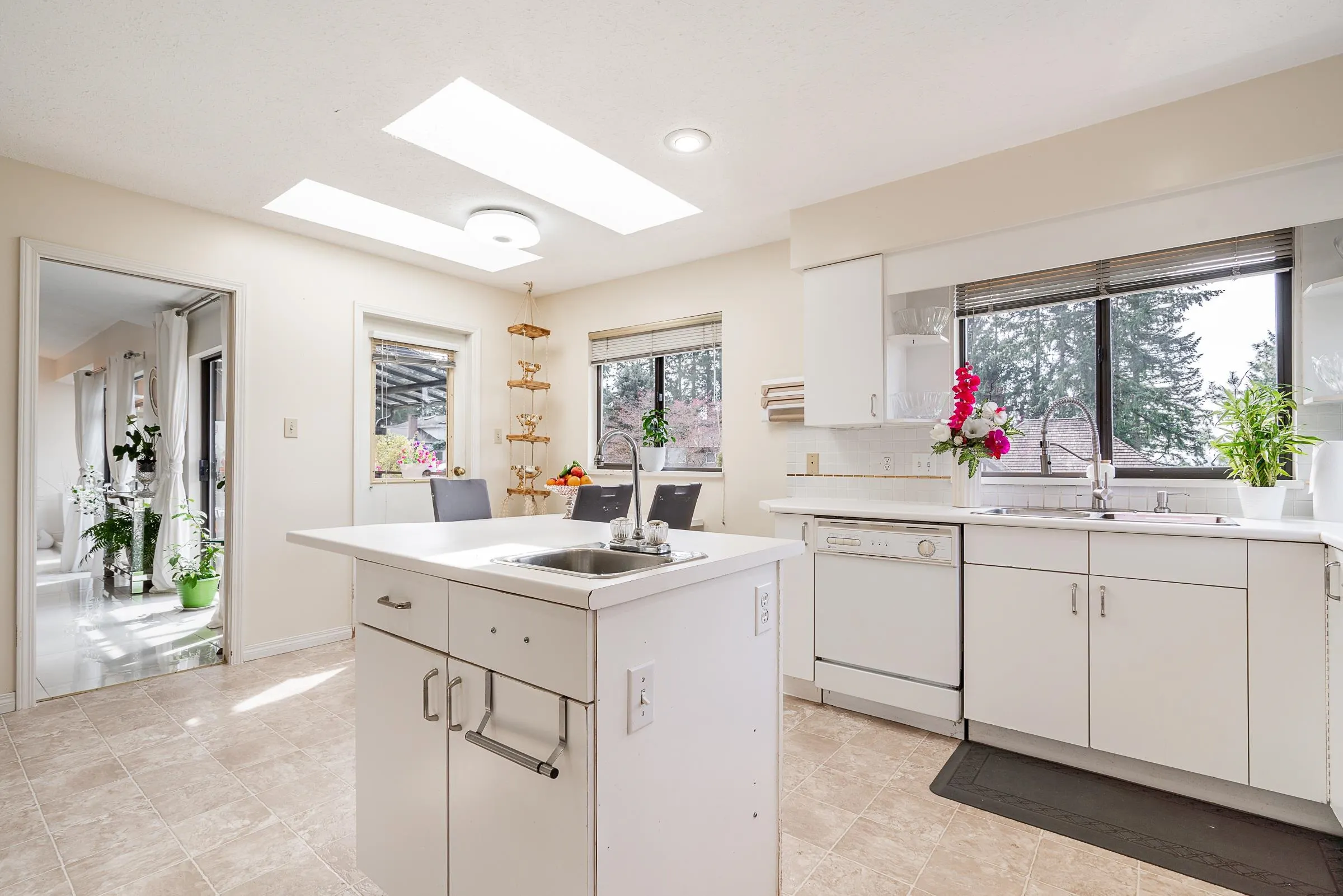 2940 Dresden Way