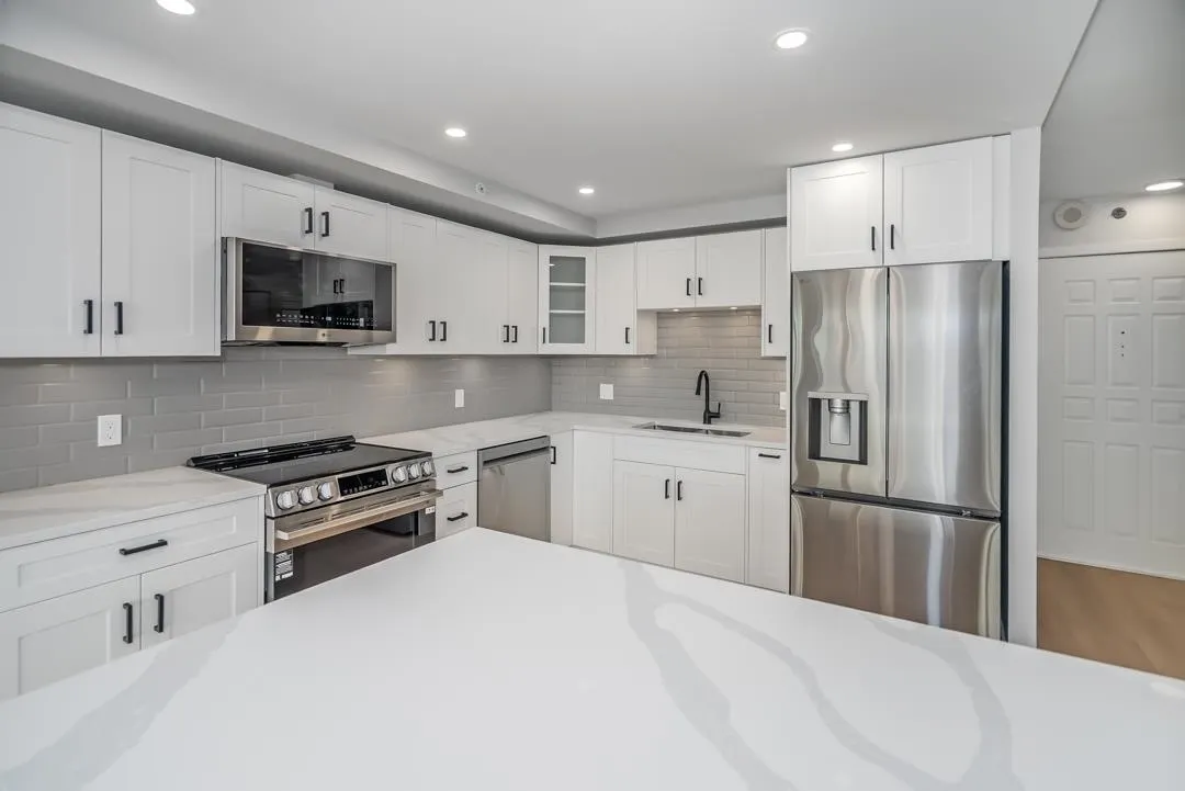 902 3150 Gladwin Road
