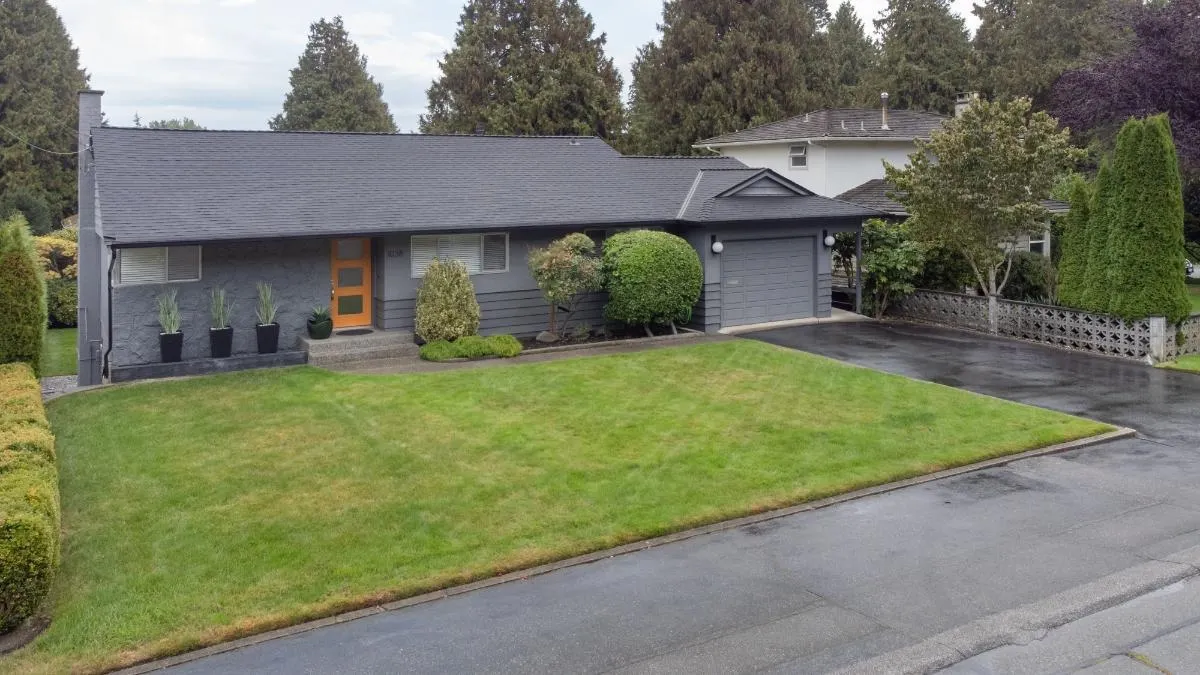 1038 Bayview Drive