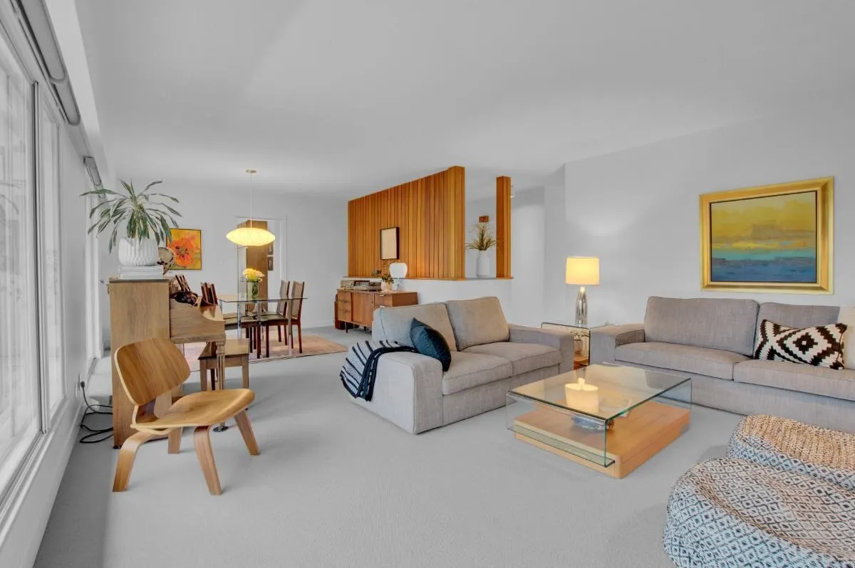 1038 Bayview Drive