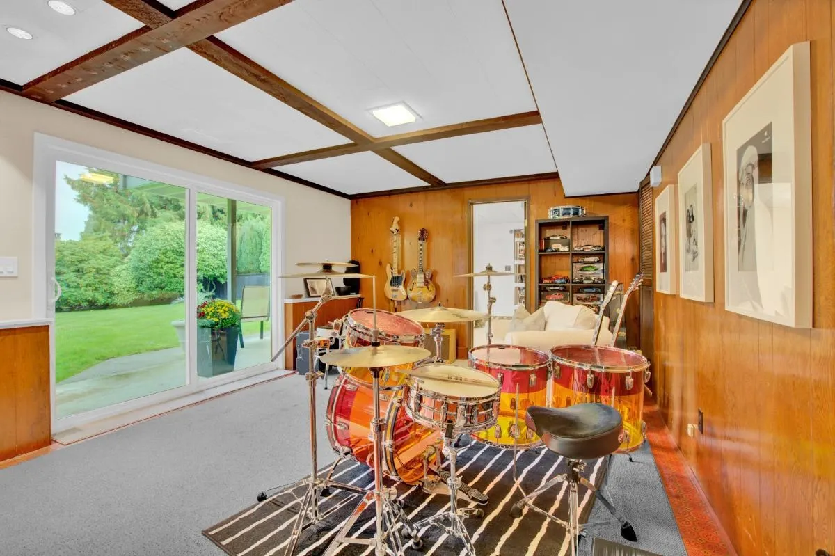1038 Bayview Drive