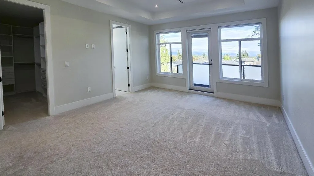 8978 160 Street