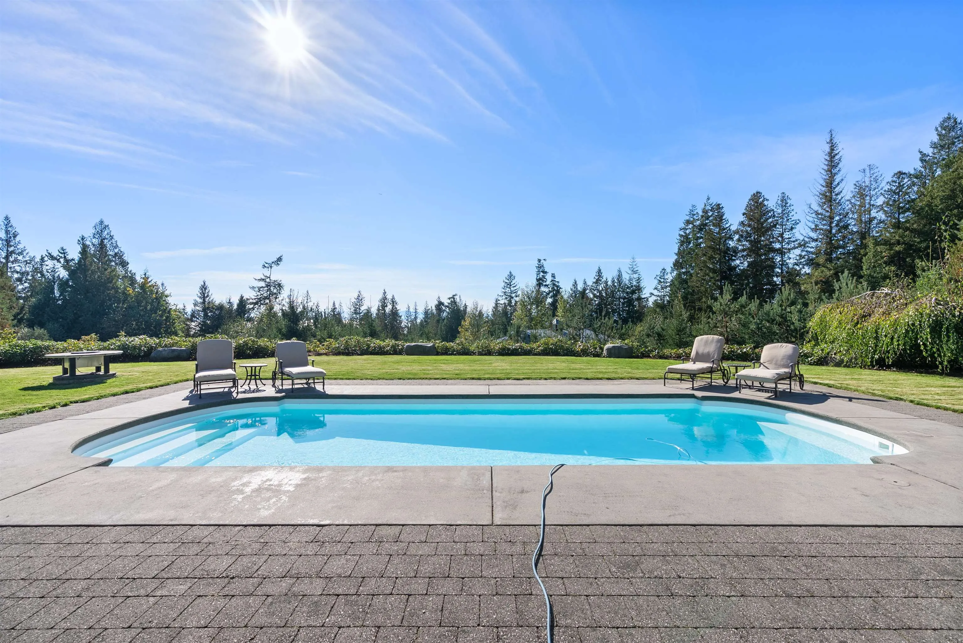 2440 Sunshine Coast Highway