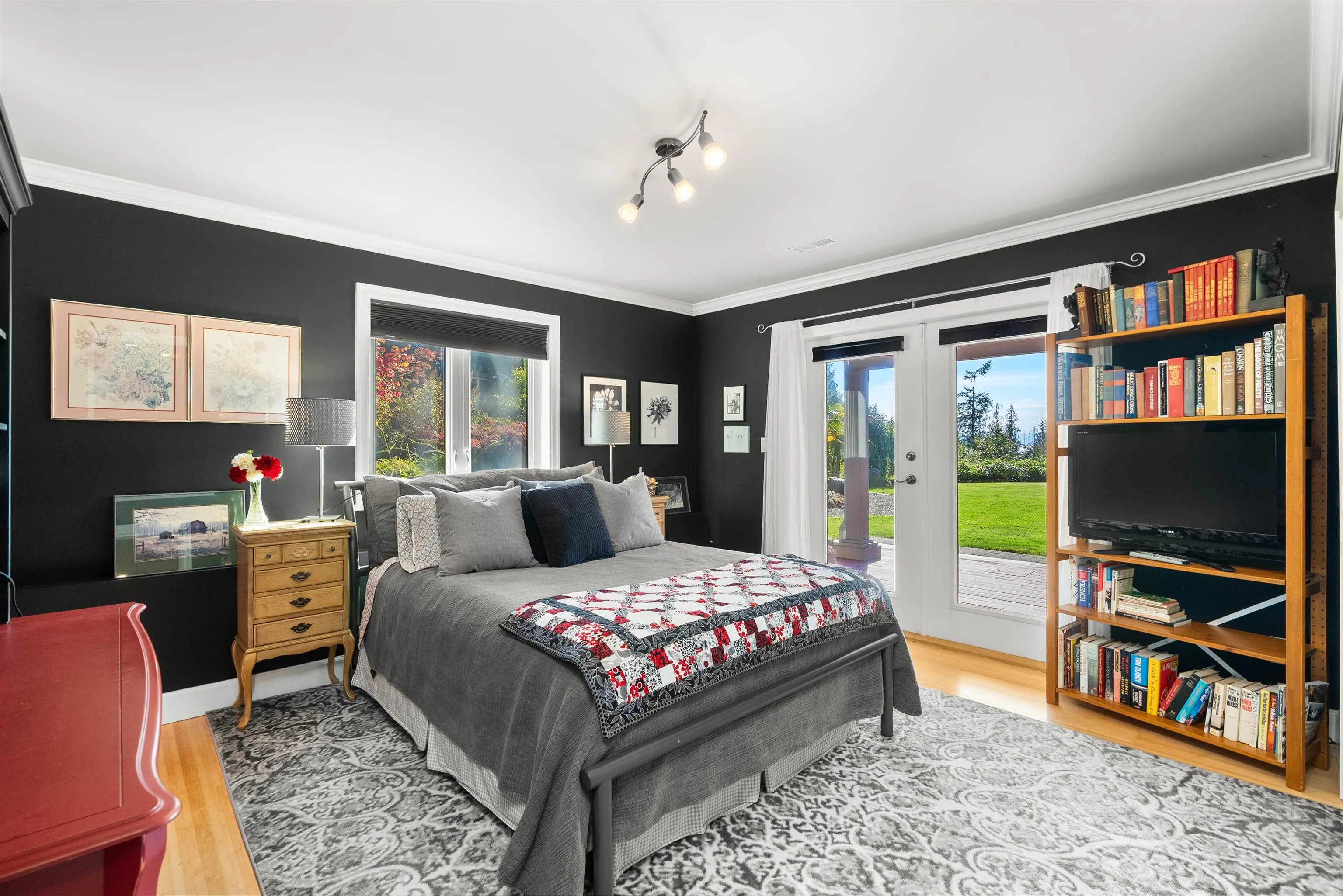 2440 Sunshine Coast Highway