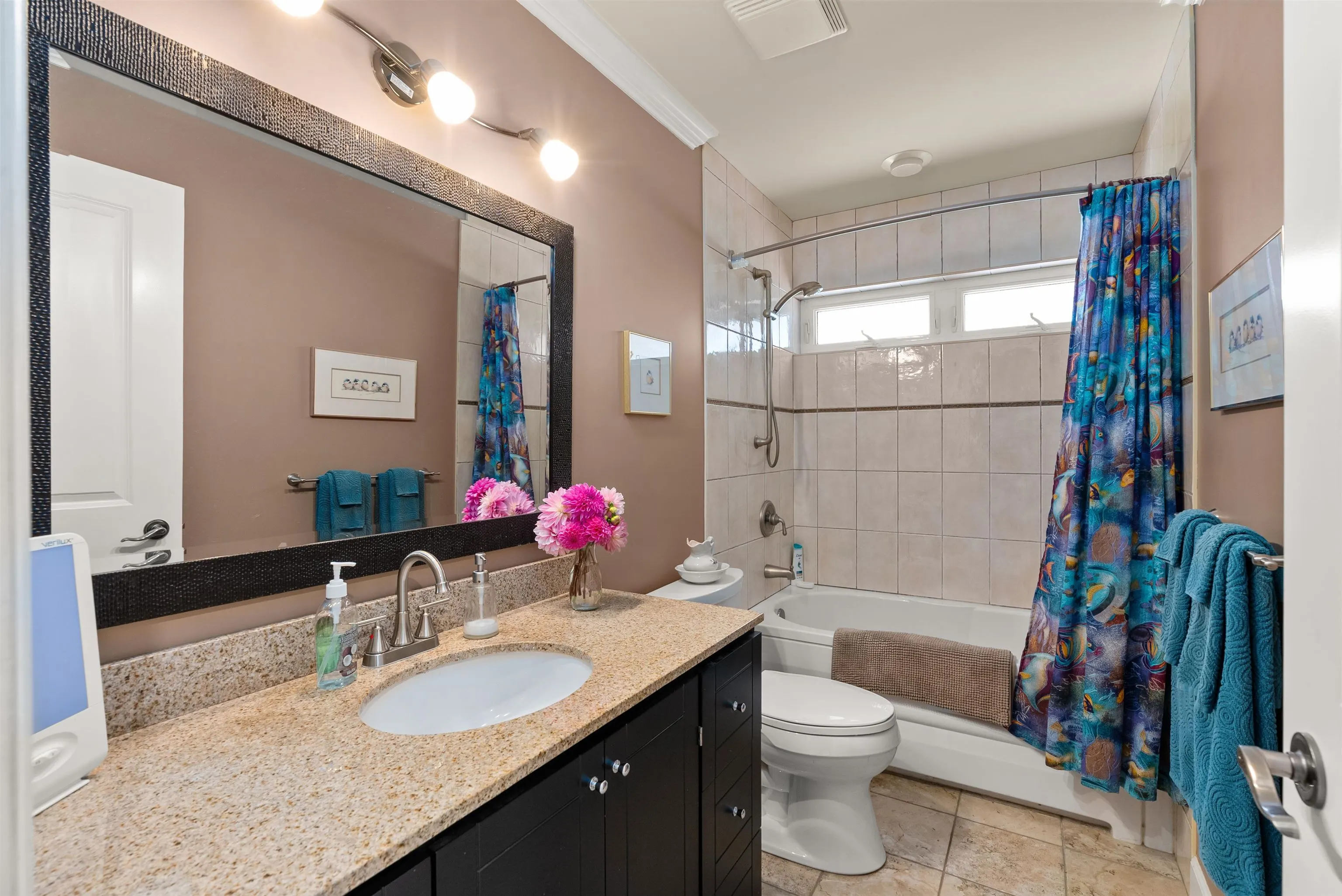 2440 Sunshine Coast Highway