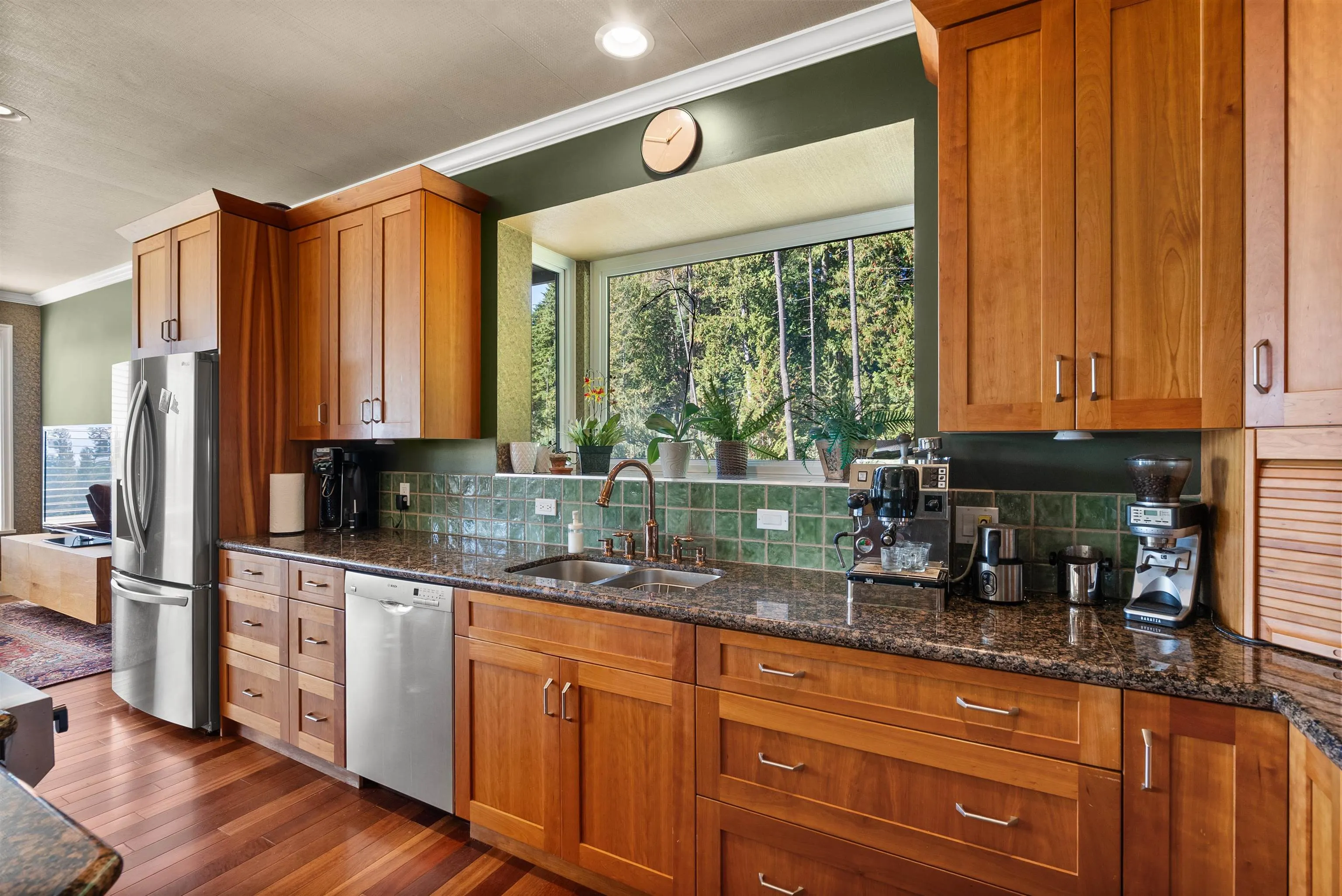 2440 Sunshine Coast Highway