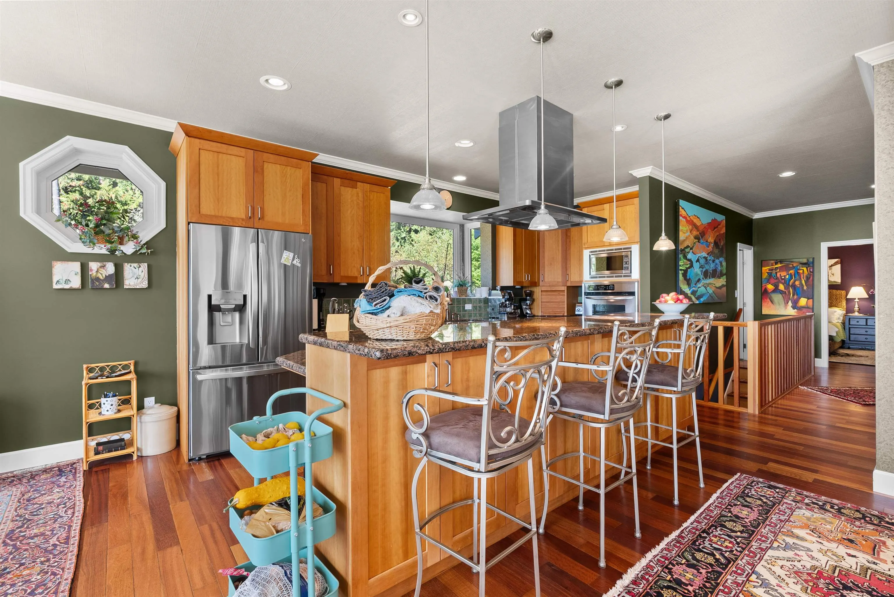 2440 Sunshine Coast Highway