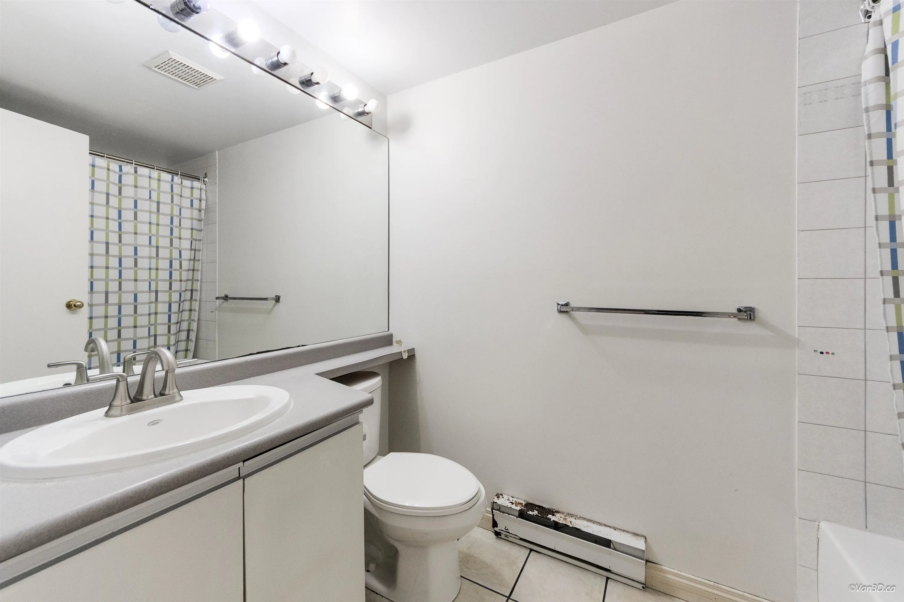 107 2533 Penticton Street