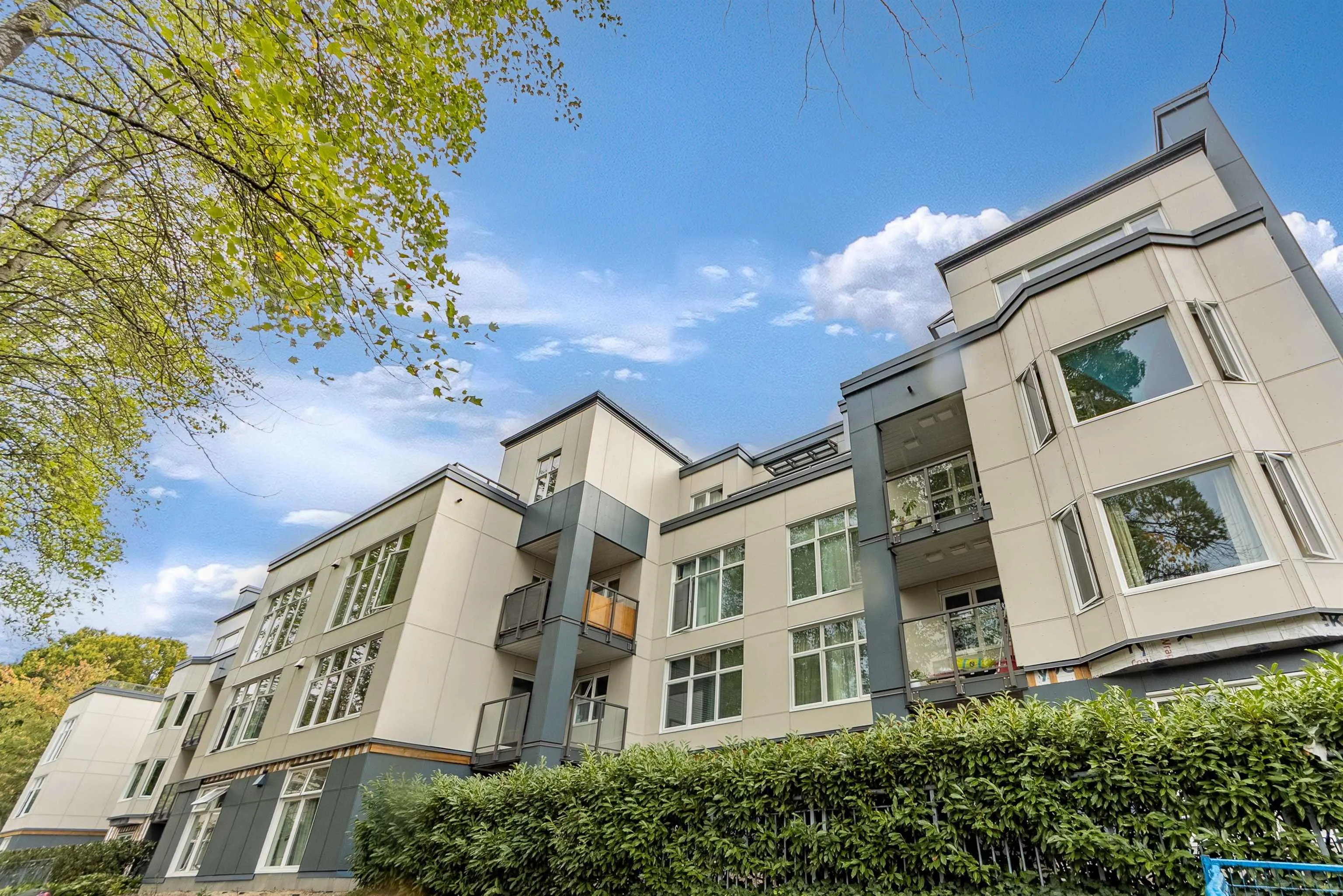 107 2533 Penticton Street
