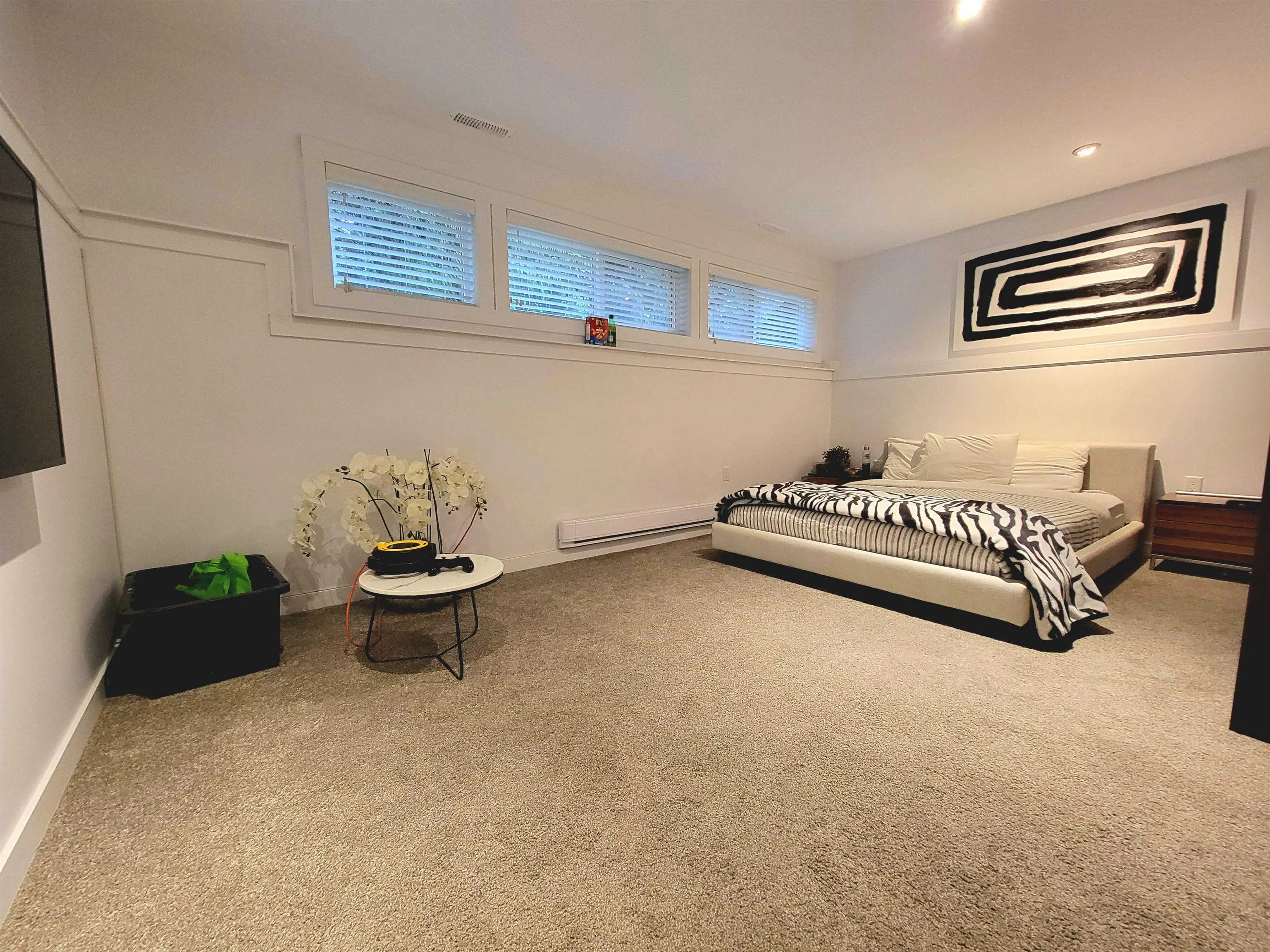 2568 The Boulevard