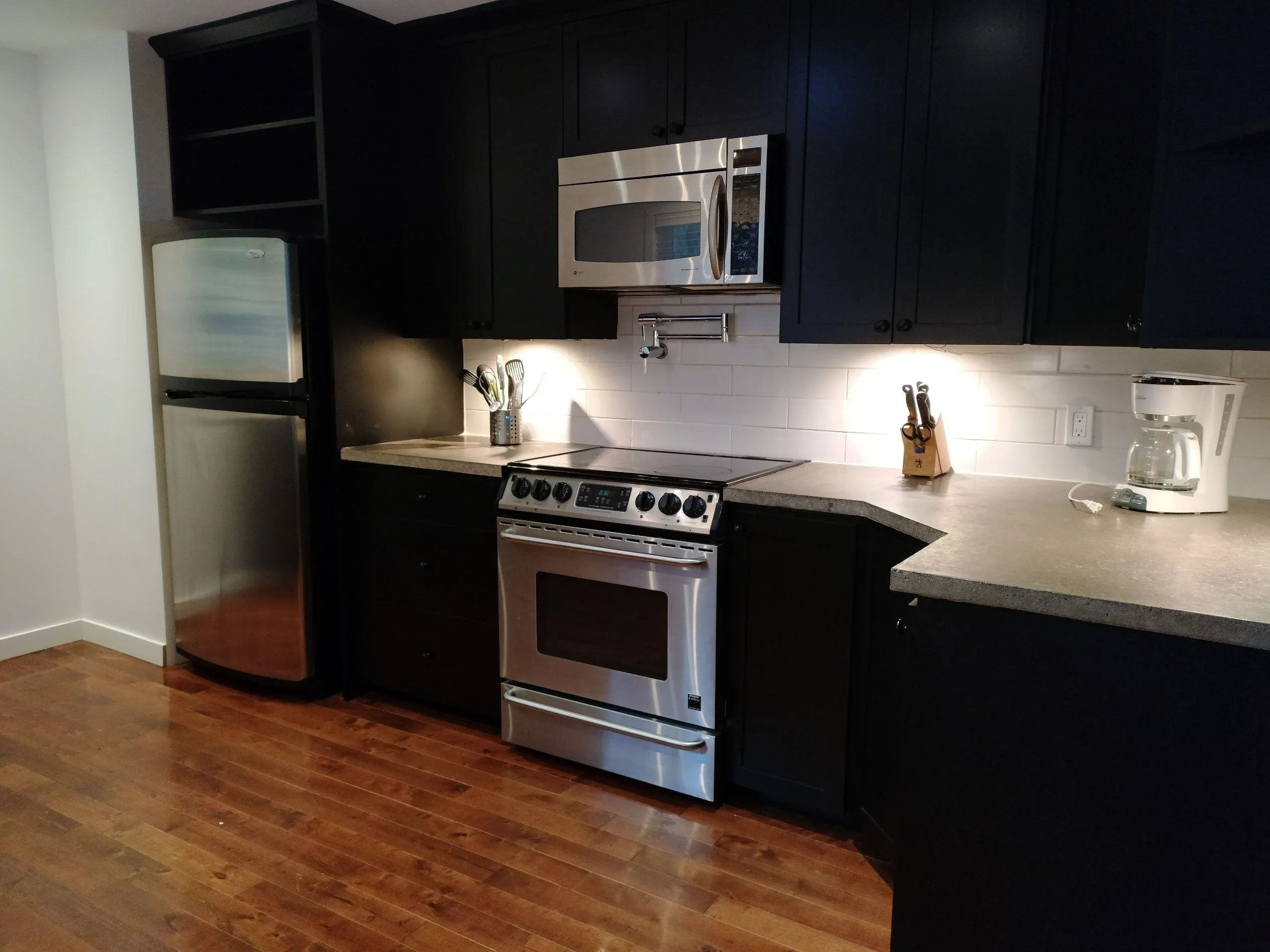 2568 The Boulevard
