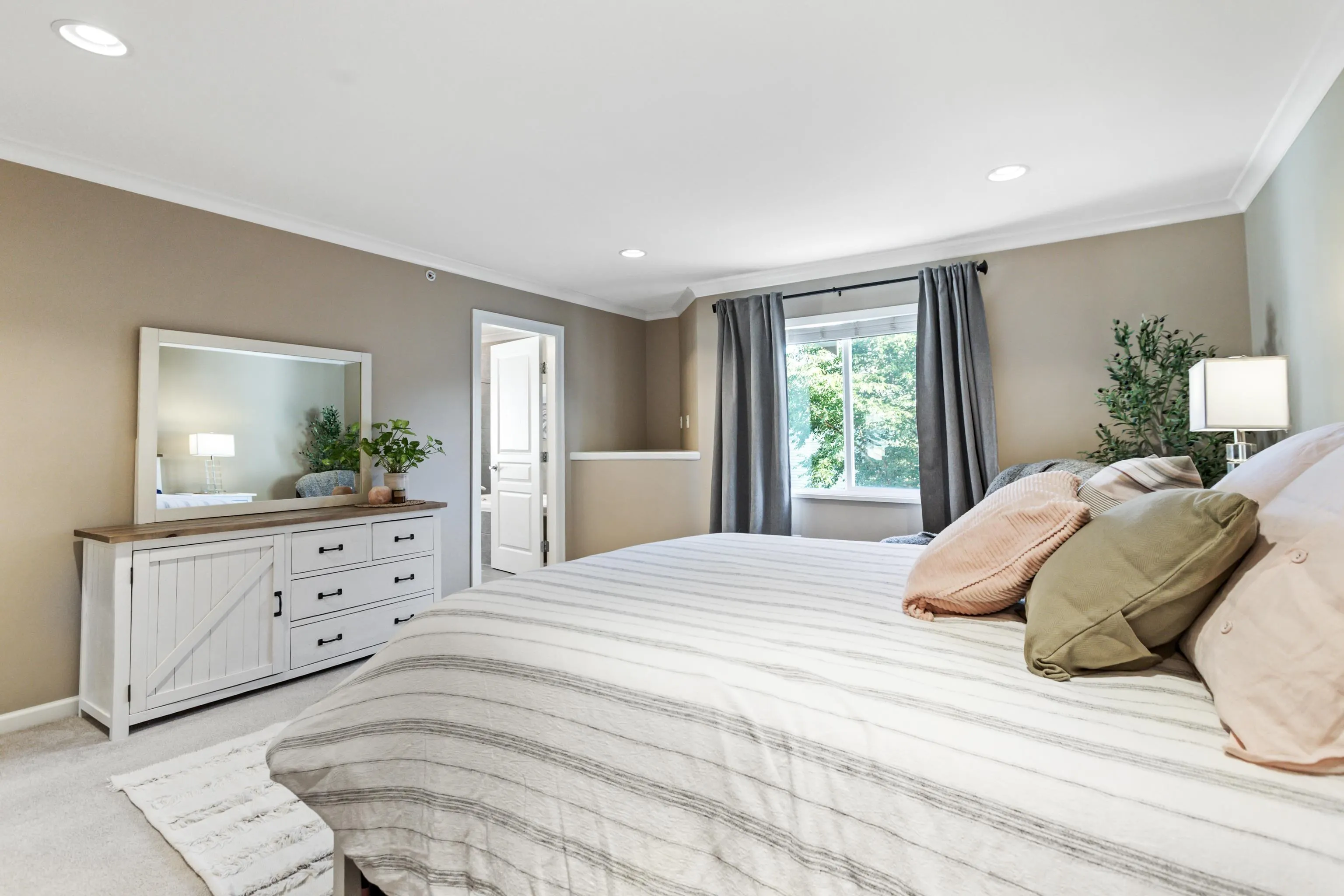 11252 Southgate Road