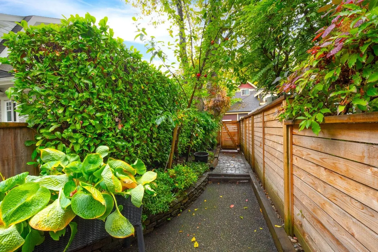 316 W 14th Avenue