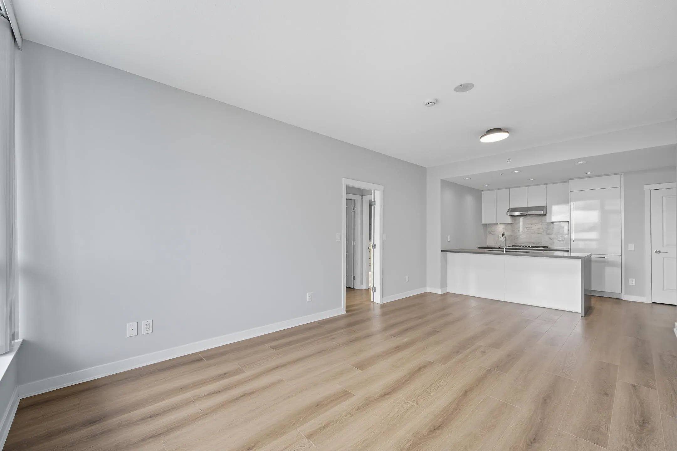 1906 5628 Birney Avenue