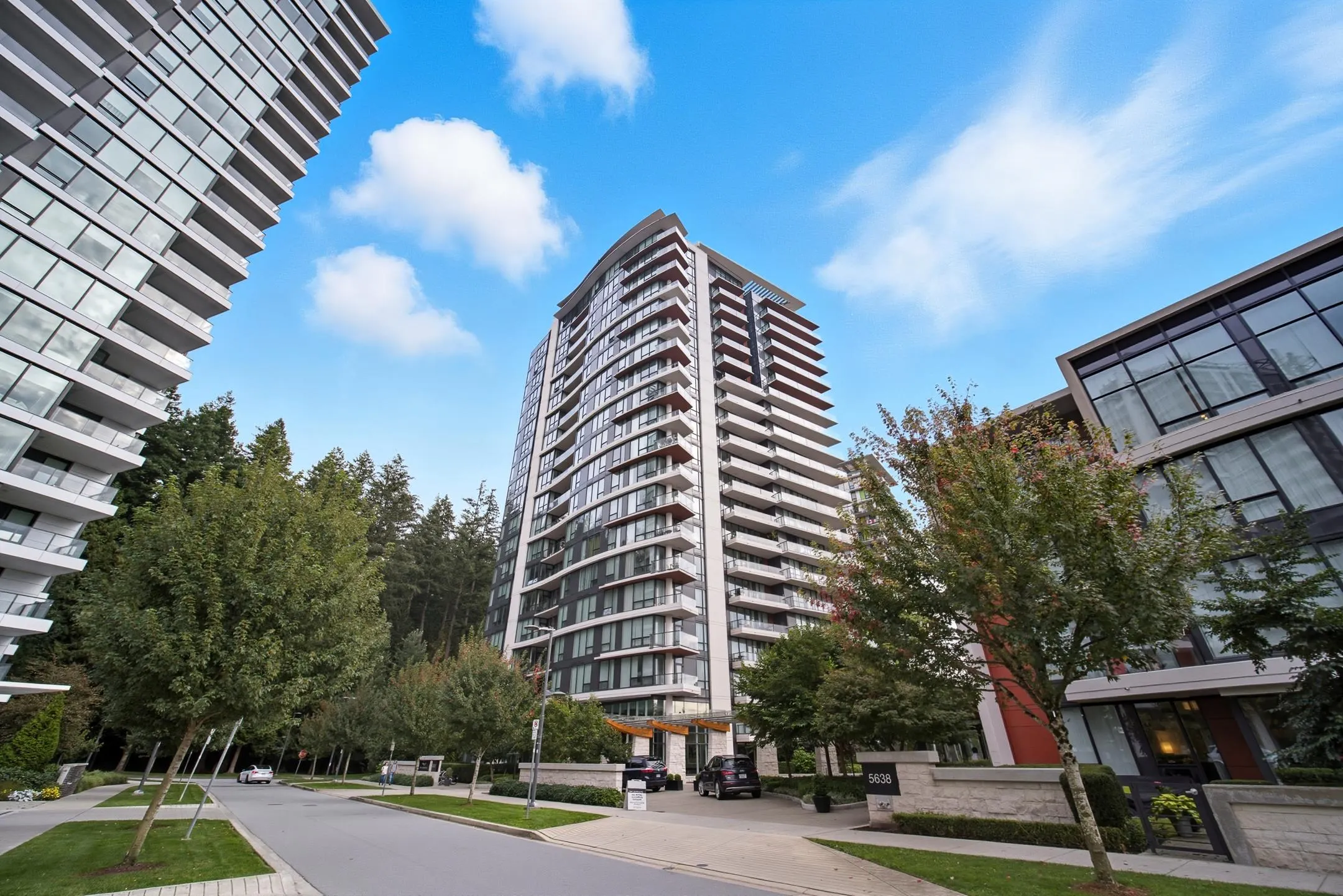 1906 5628 Birney Avenue